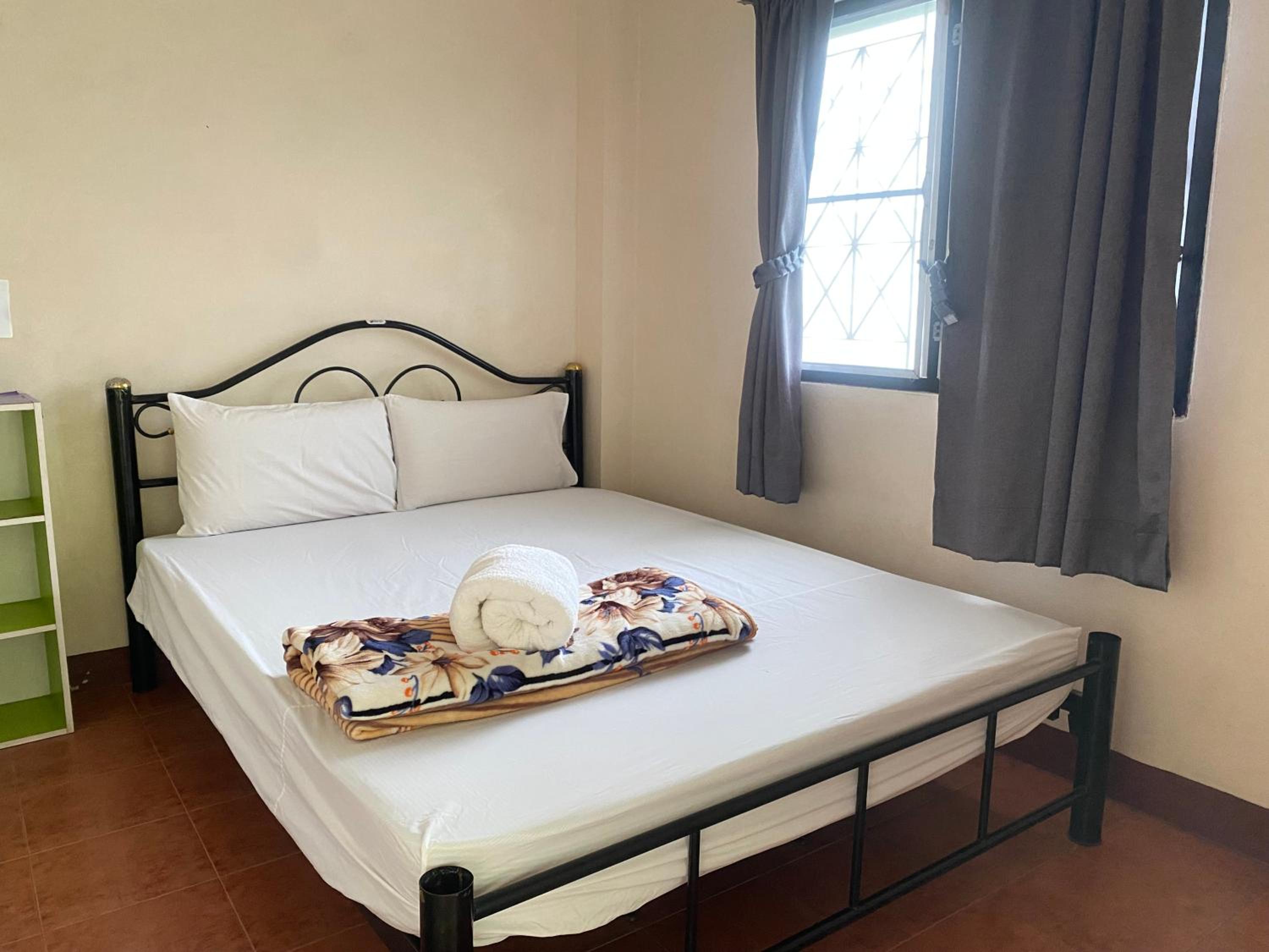 Double Room with Shared Toilet