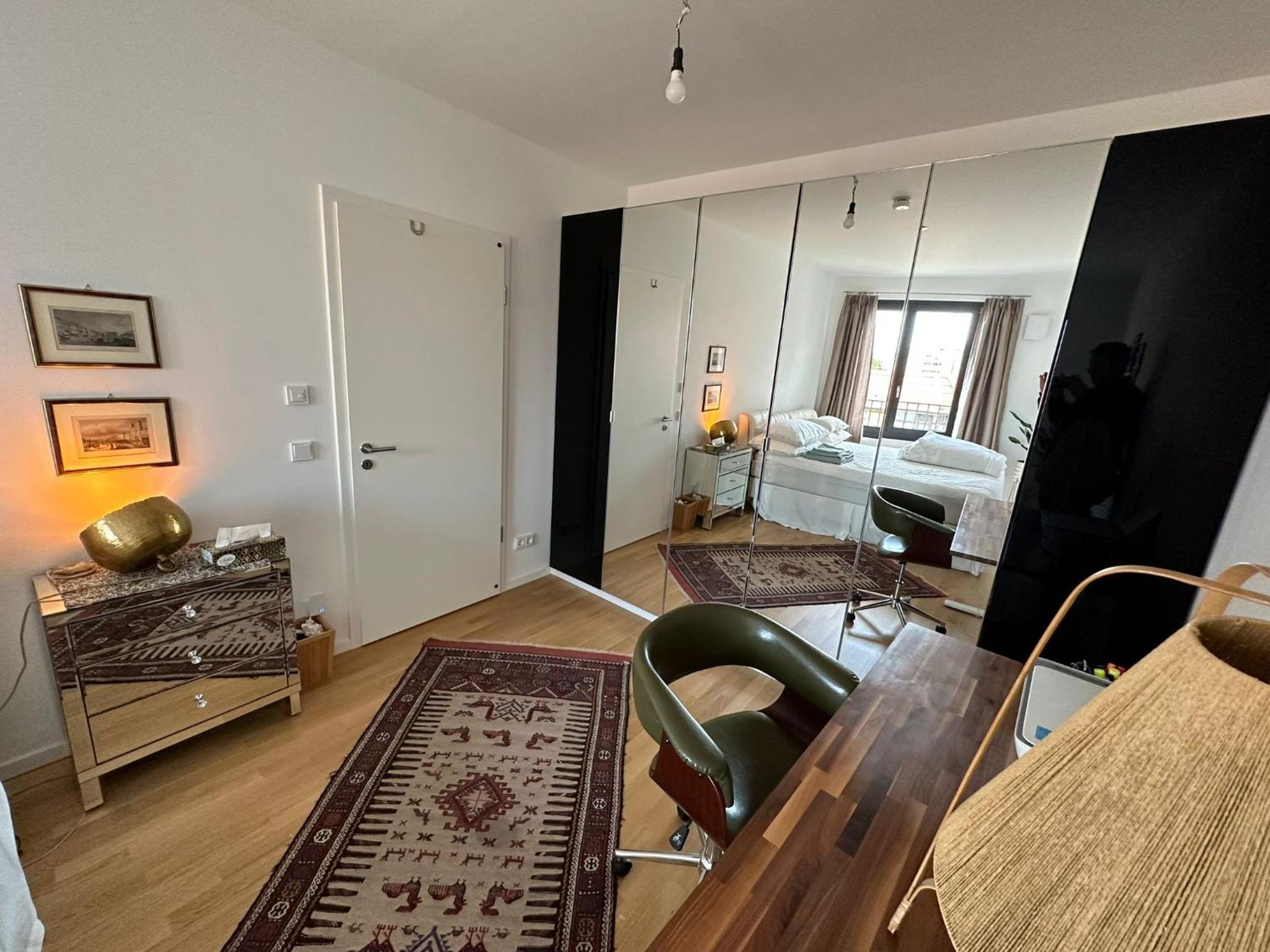 Deluxe King Room photo 1