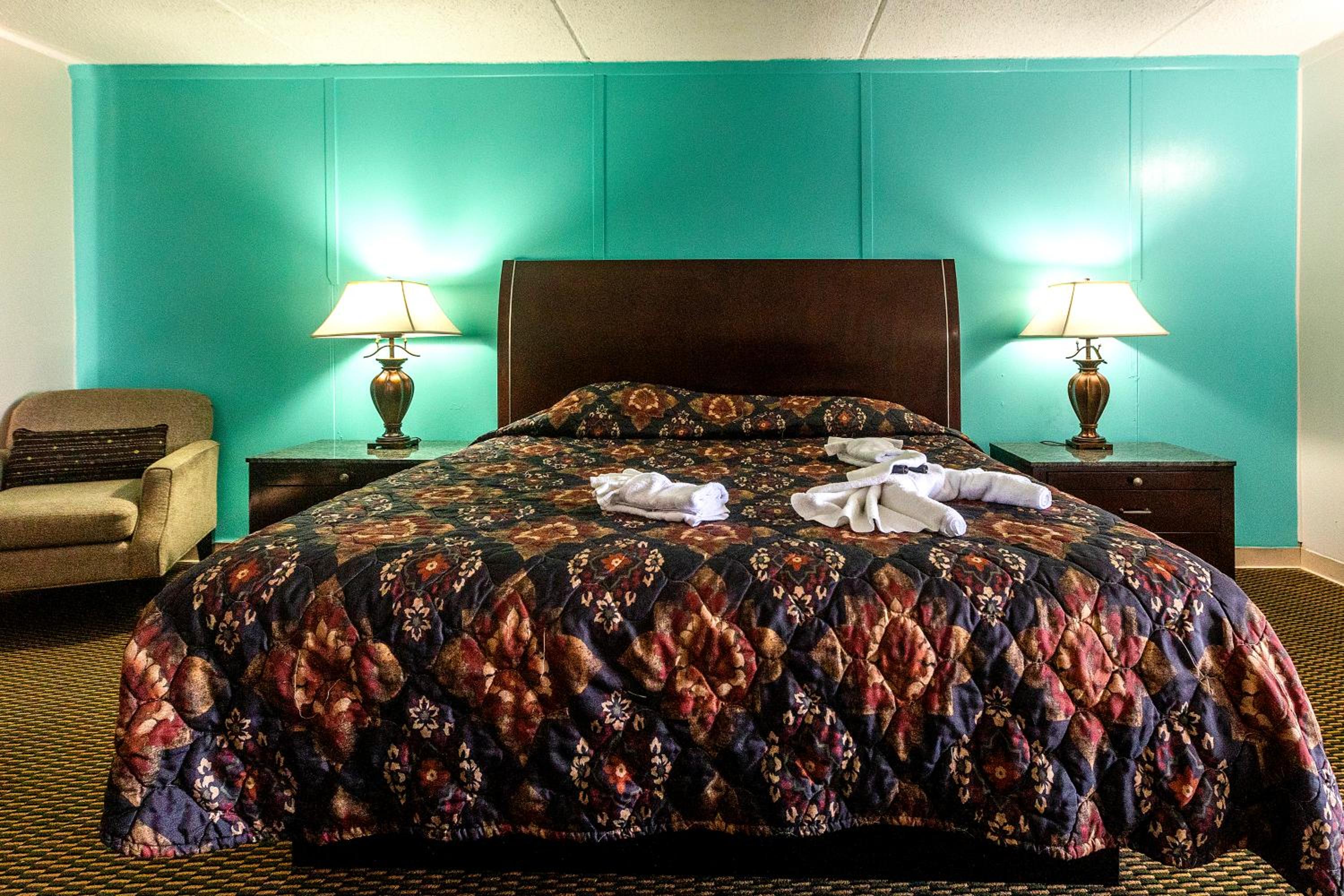 Standard King Room - Photo 1