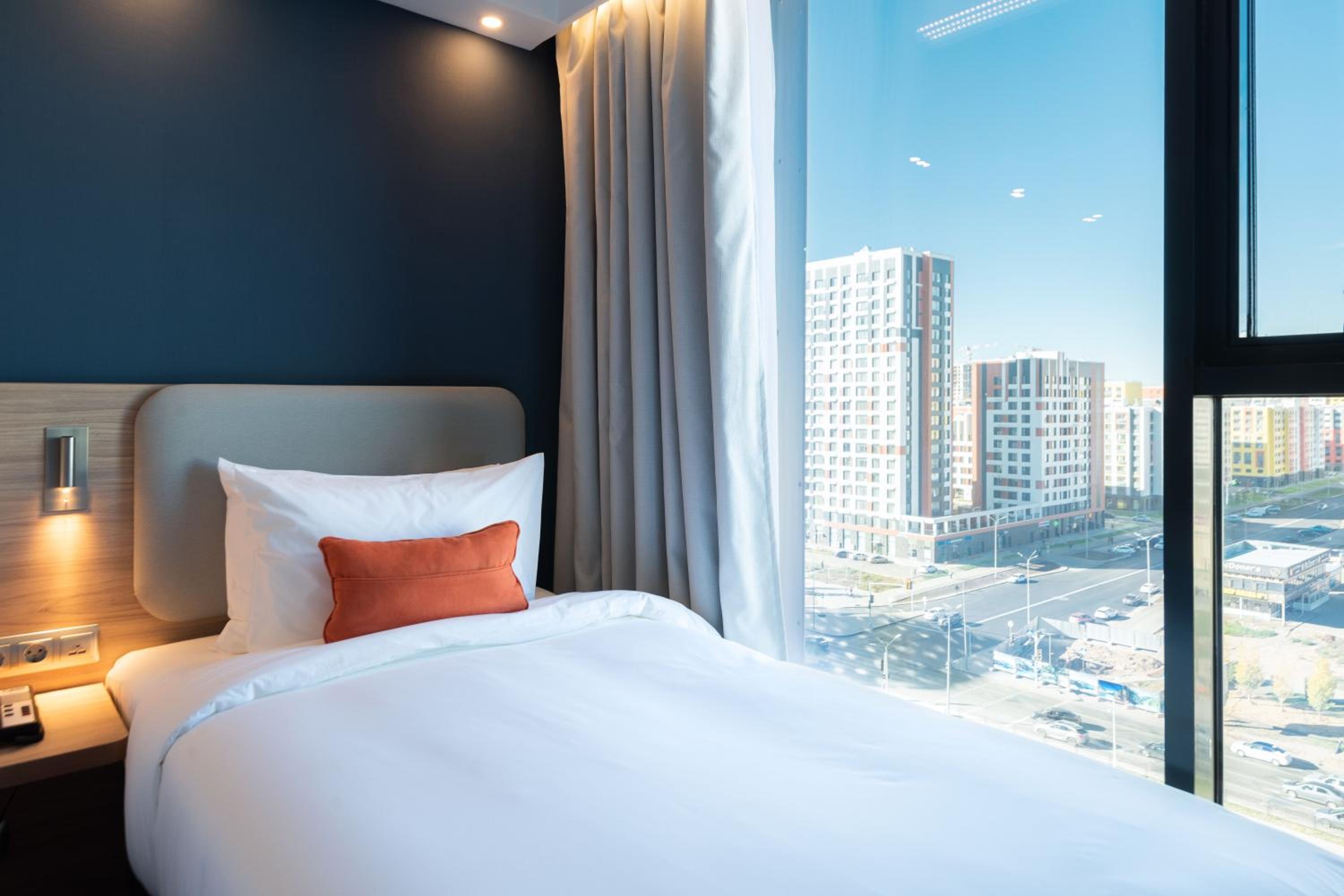 Standard Twin Room with Free Breakfast - Photo 6