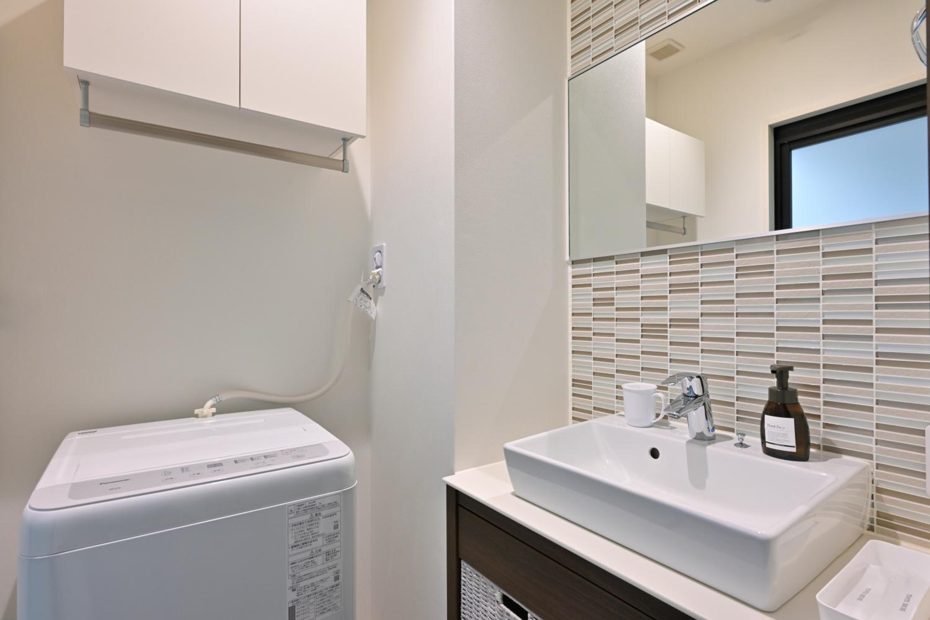 Standard Twin Room - Photo 21