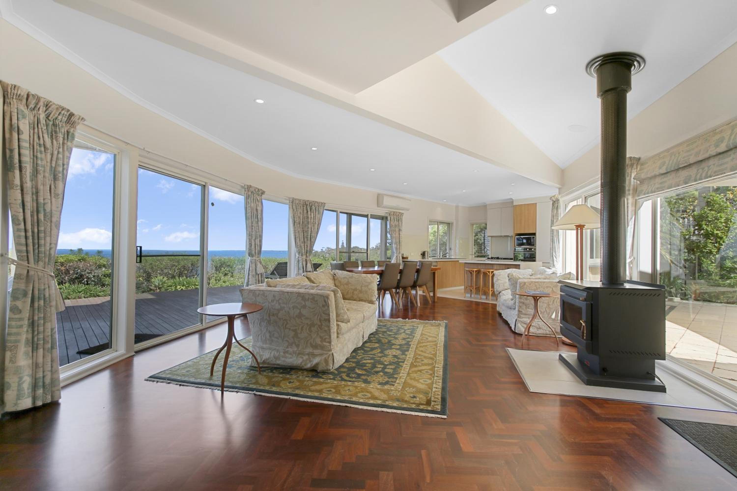 Four-Bedroom Vacation Home photo 1