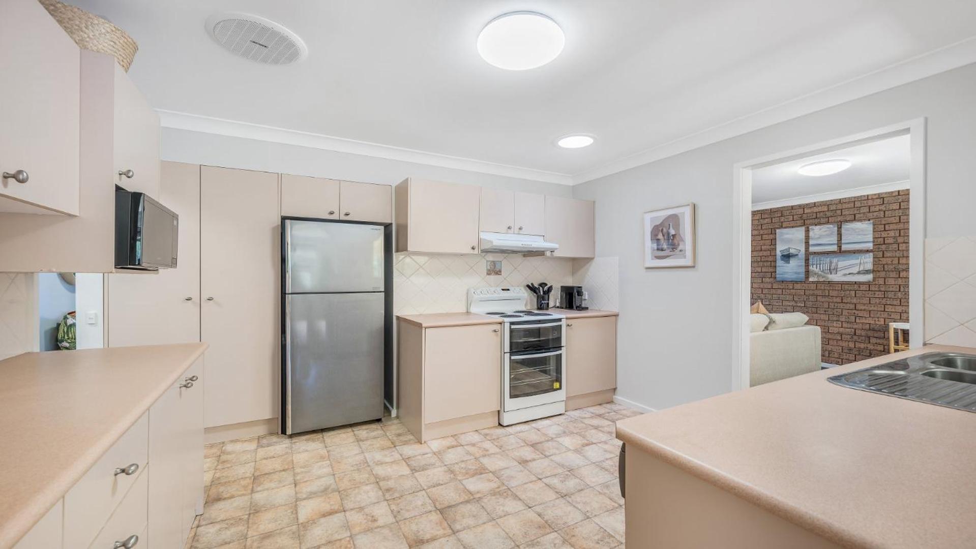 Three-Bedroom House photo 2