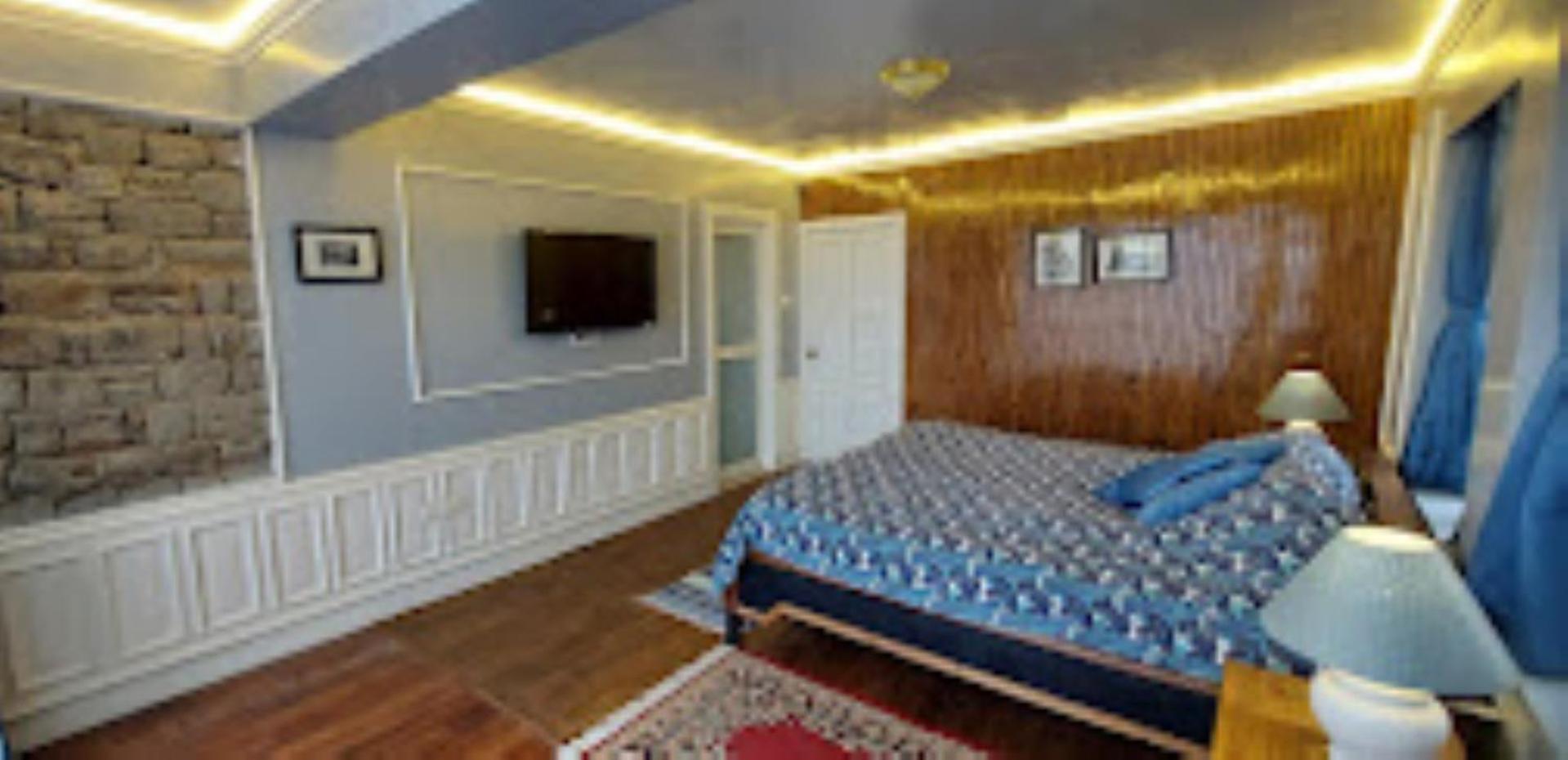 Villa photo 3