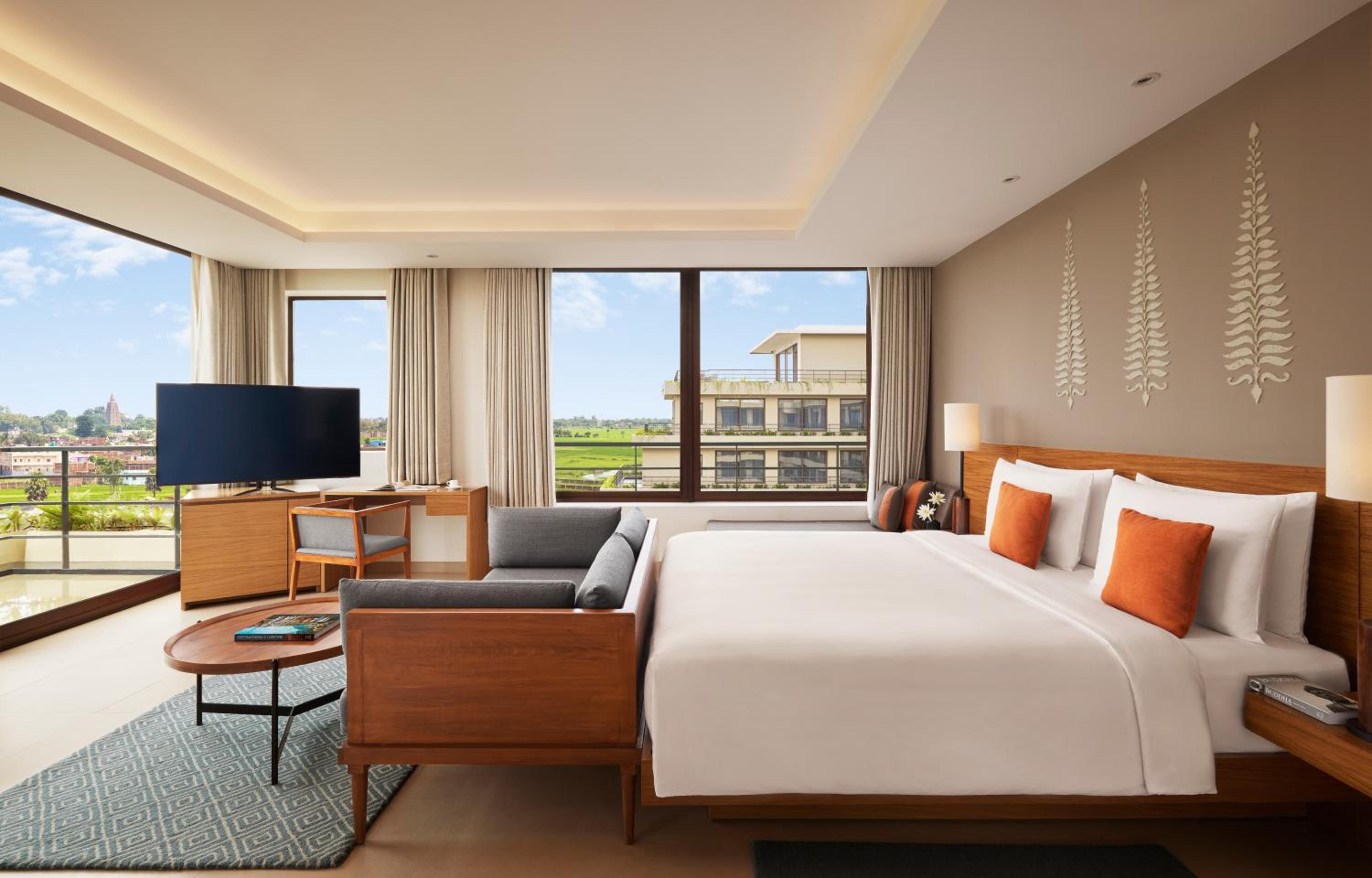 Deluxe King Suite with 15% off on Spa and F&B - Photo 4