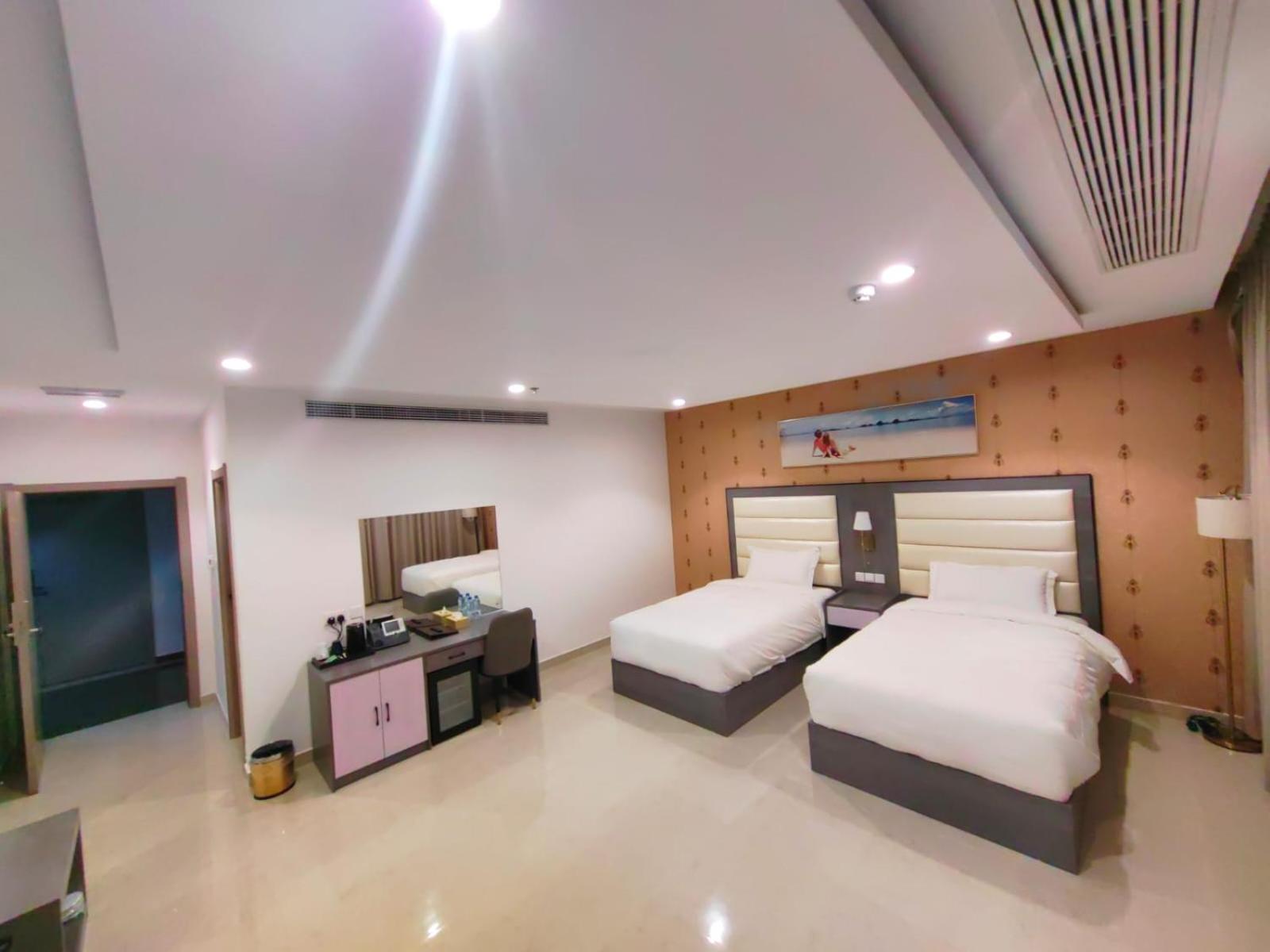 Deluxe Twin Room - Photo 1