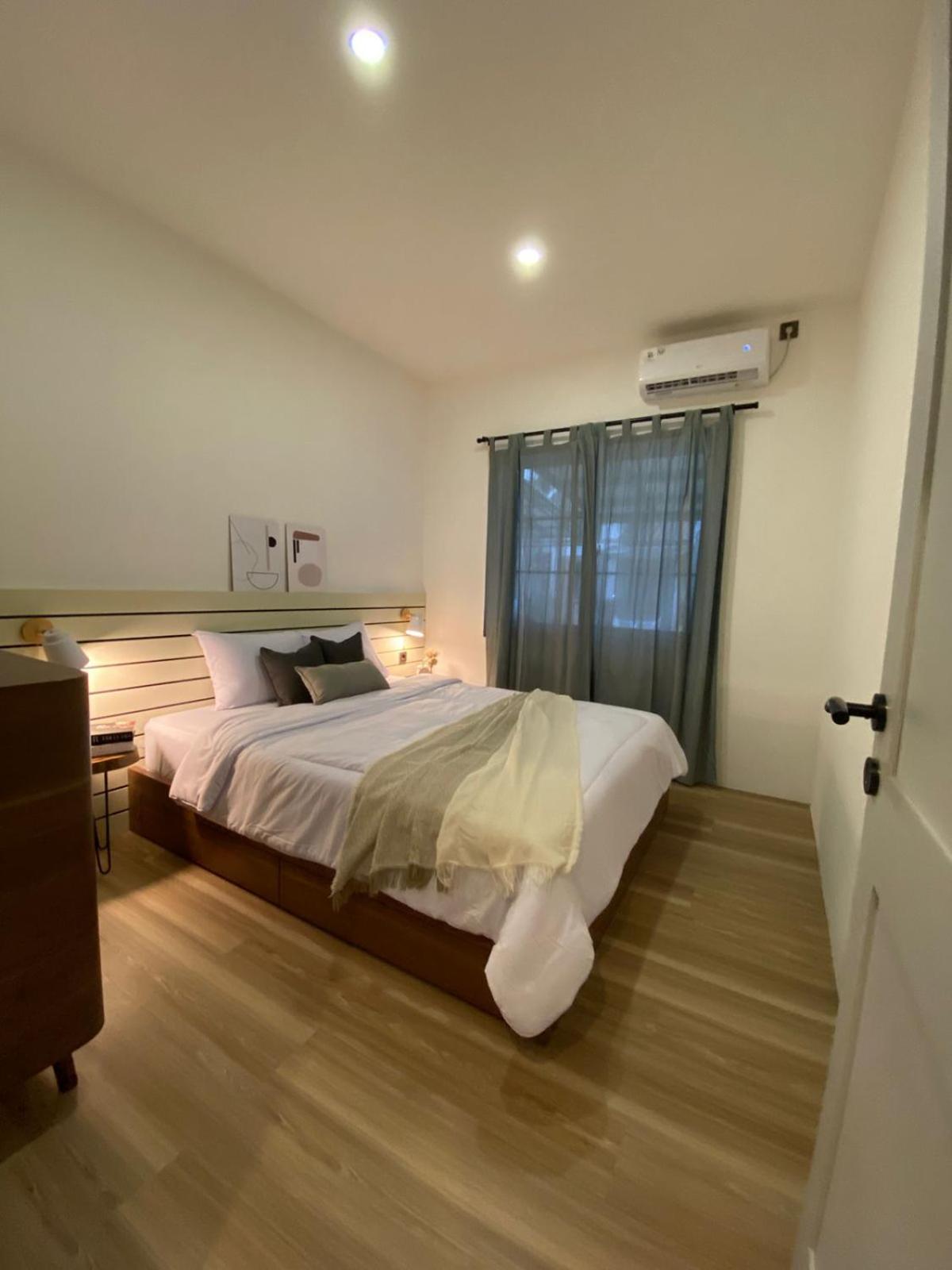 Three-Bedroom Villa photo 1
