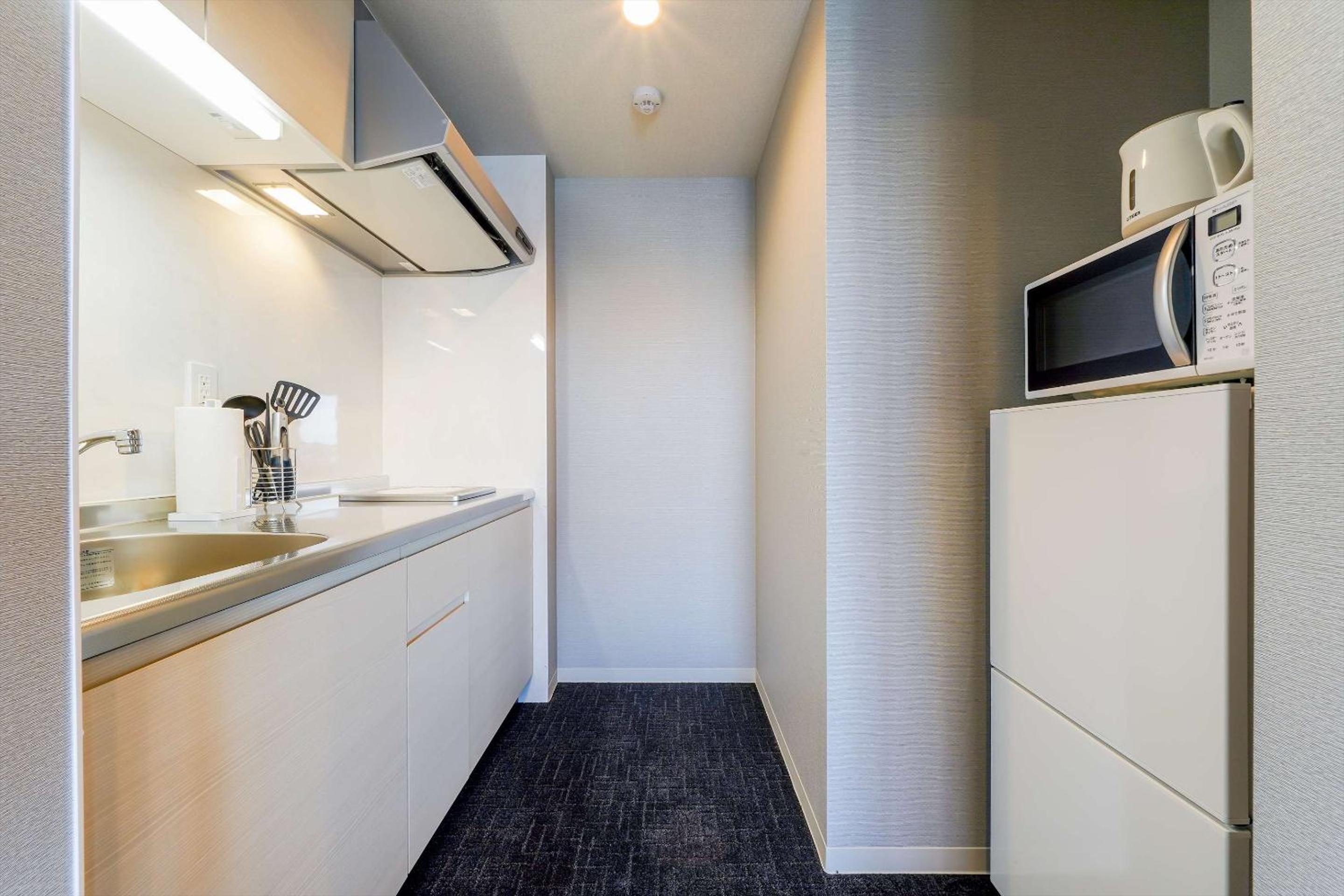 Apartment with Two Bunk Beds - Photo 6