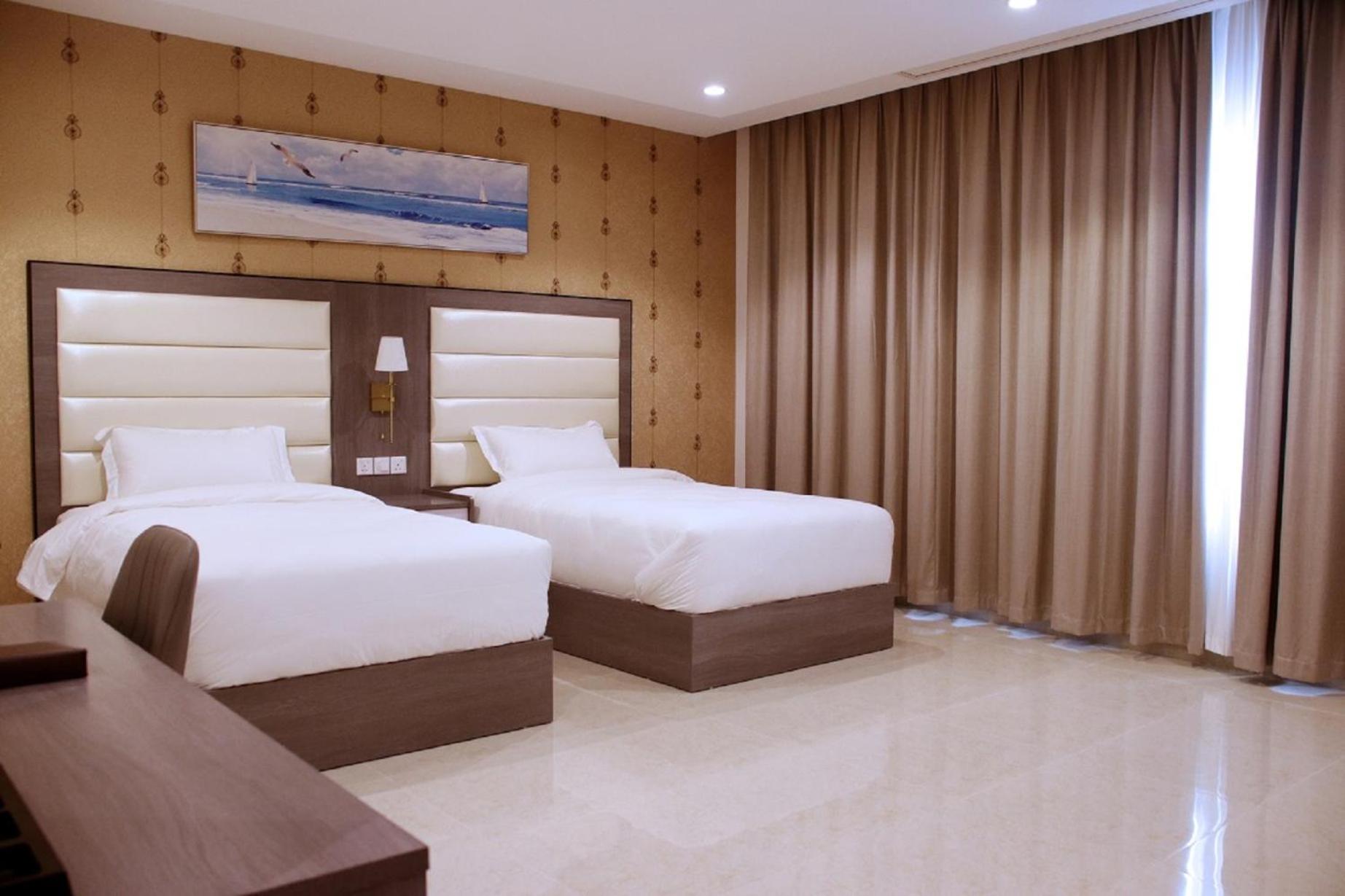 Deluxe Twin Room - Photo 2