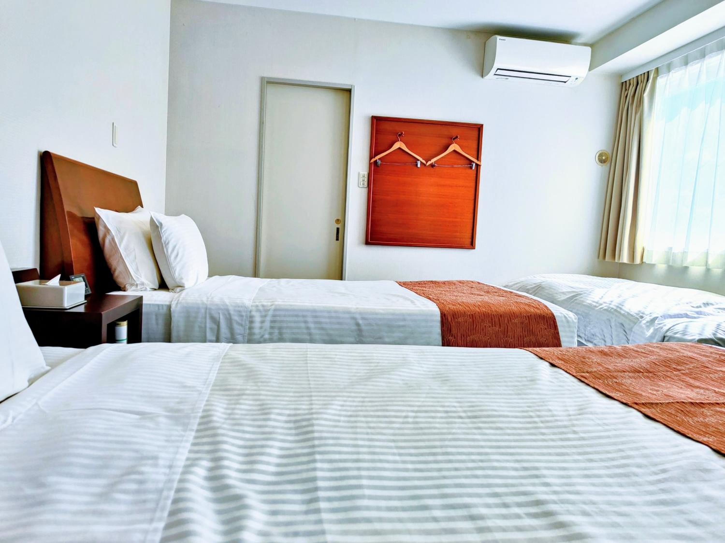 Superior Twin Room With Extra Bed - Non-Smoking - Photo 5