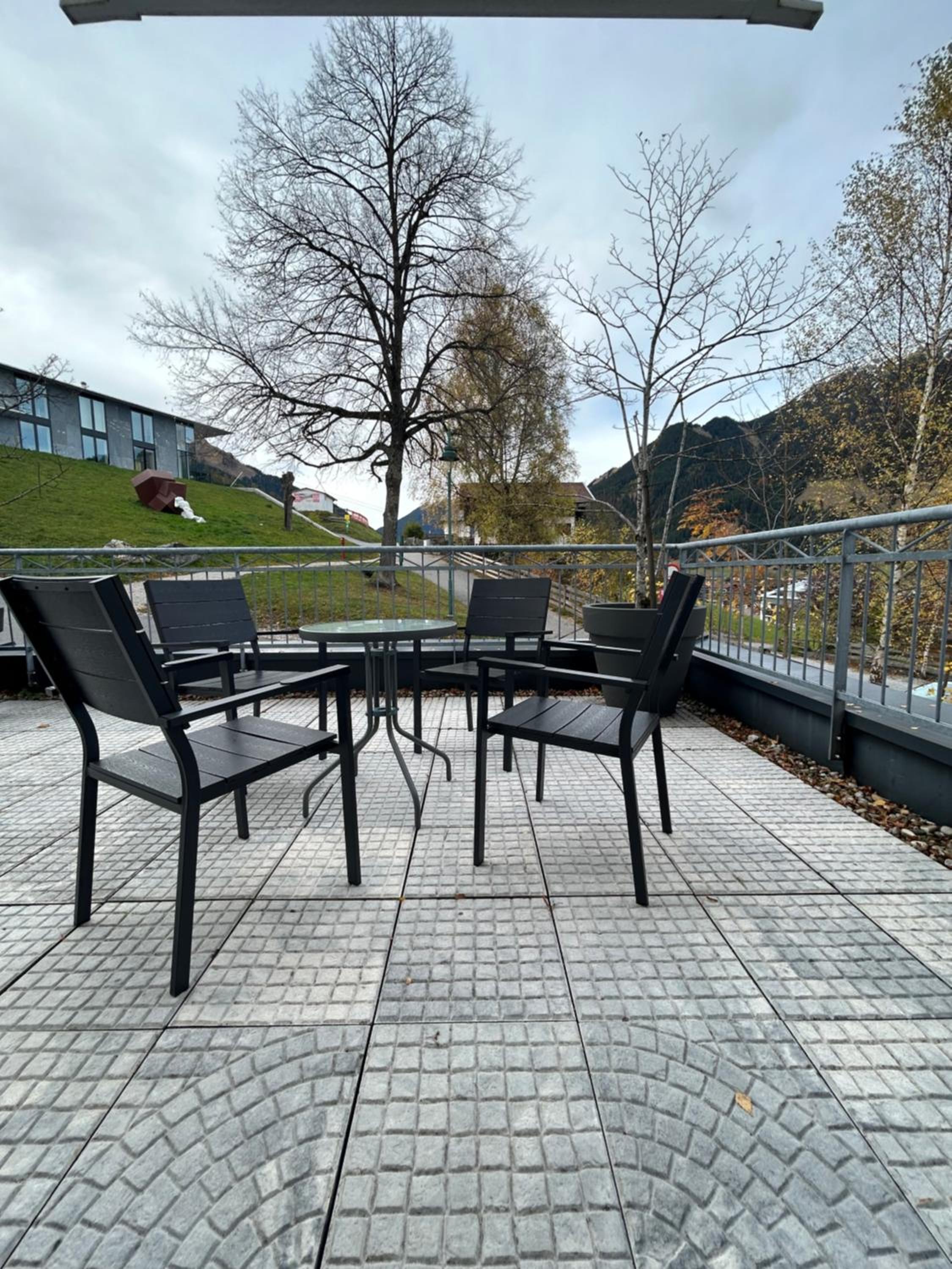Apartment with Terrace photo 3