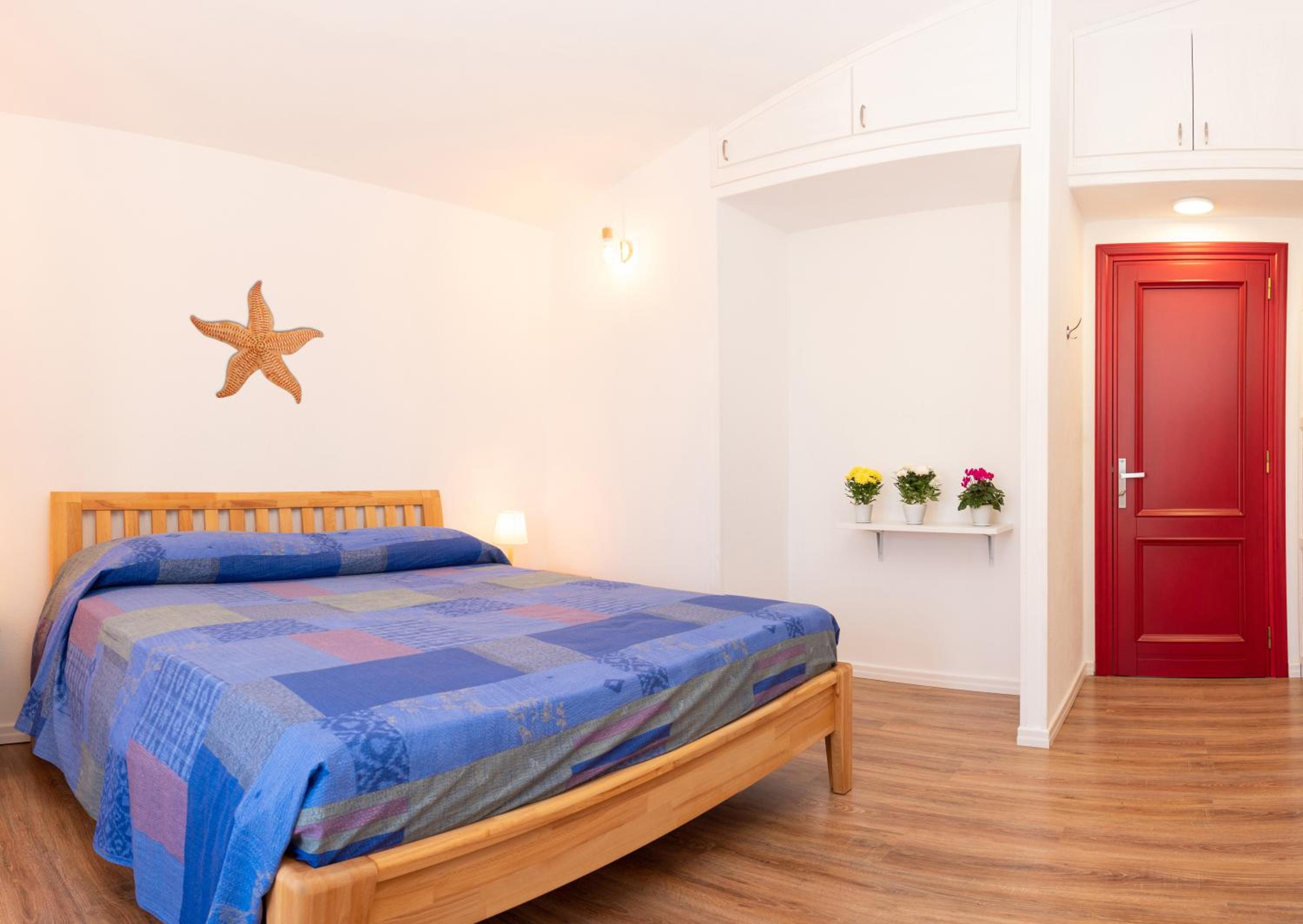 King Room with Balcony photo 1