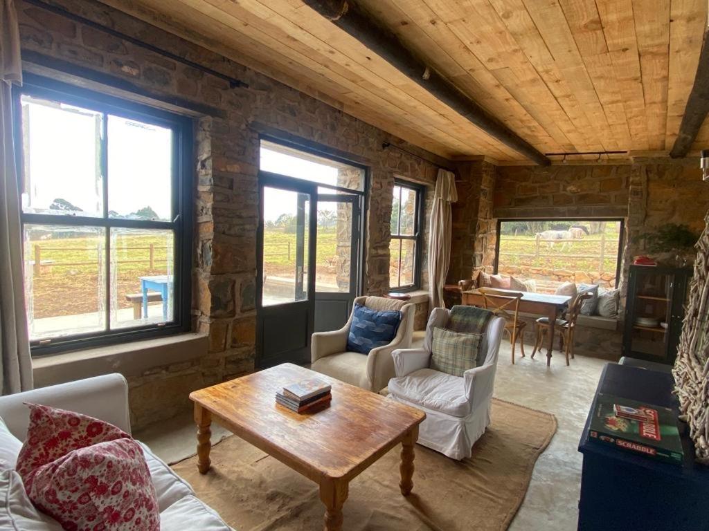 Two-Bedroom House - Photo 1