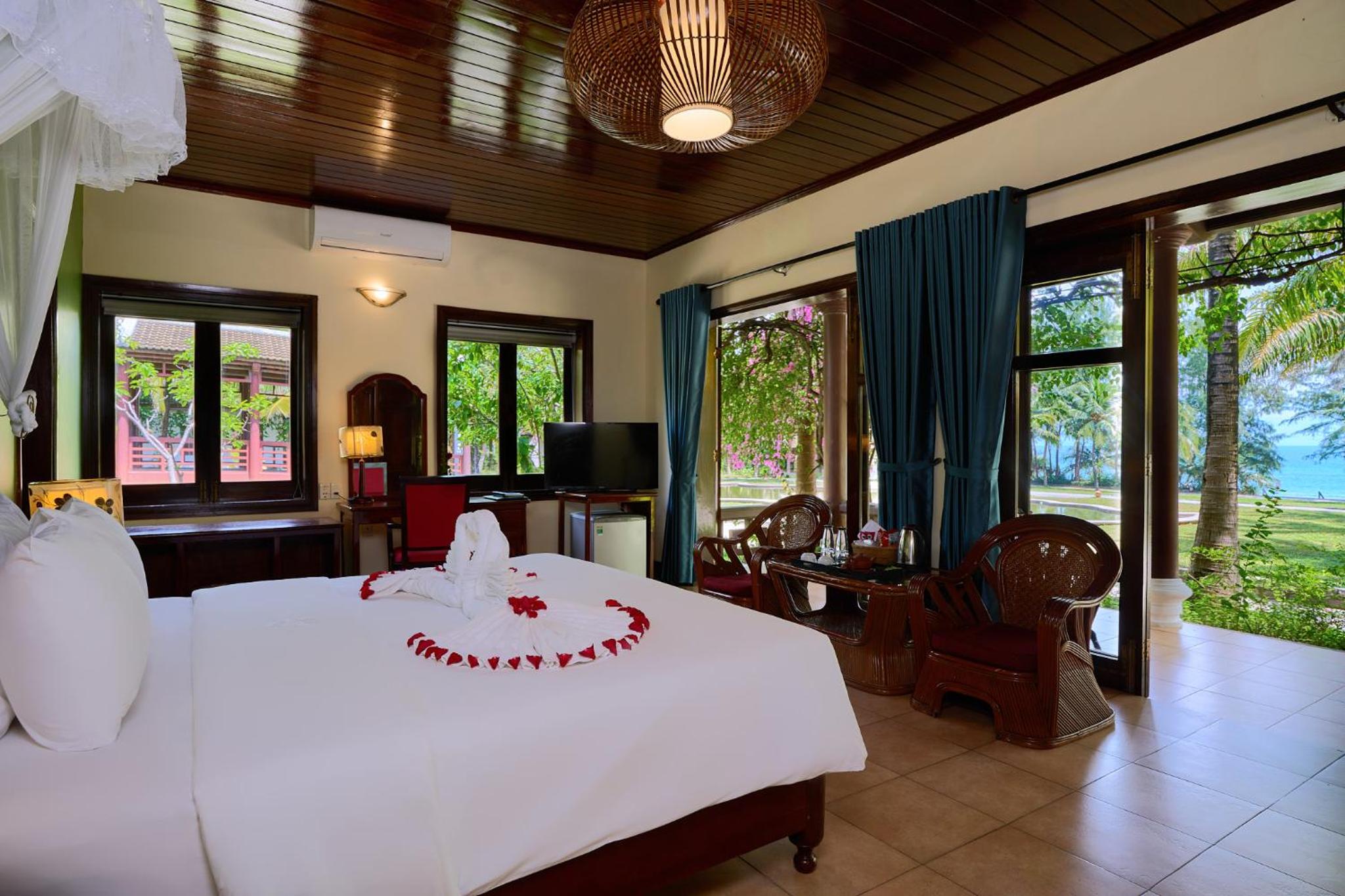 One-Bedroom Villa - Beach Front