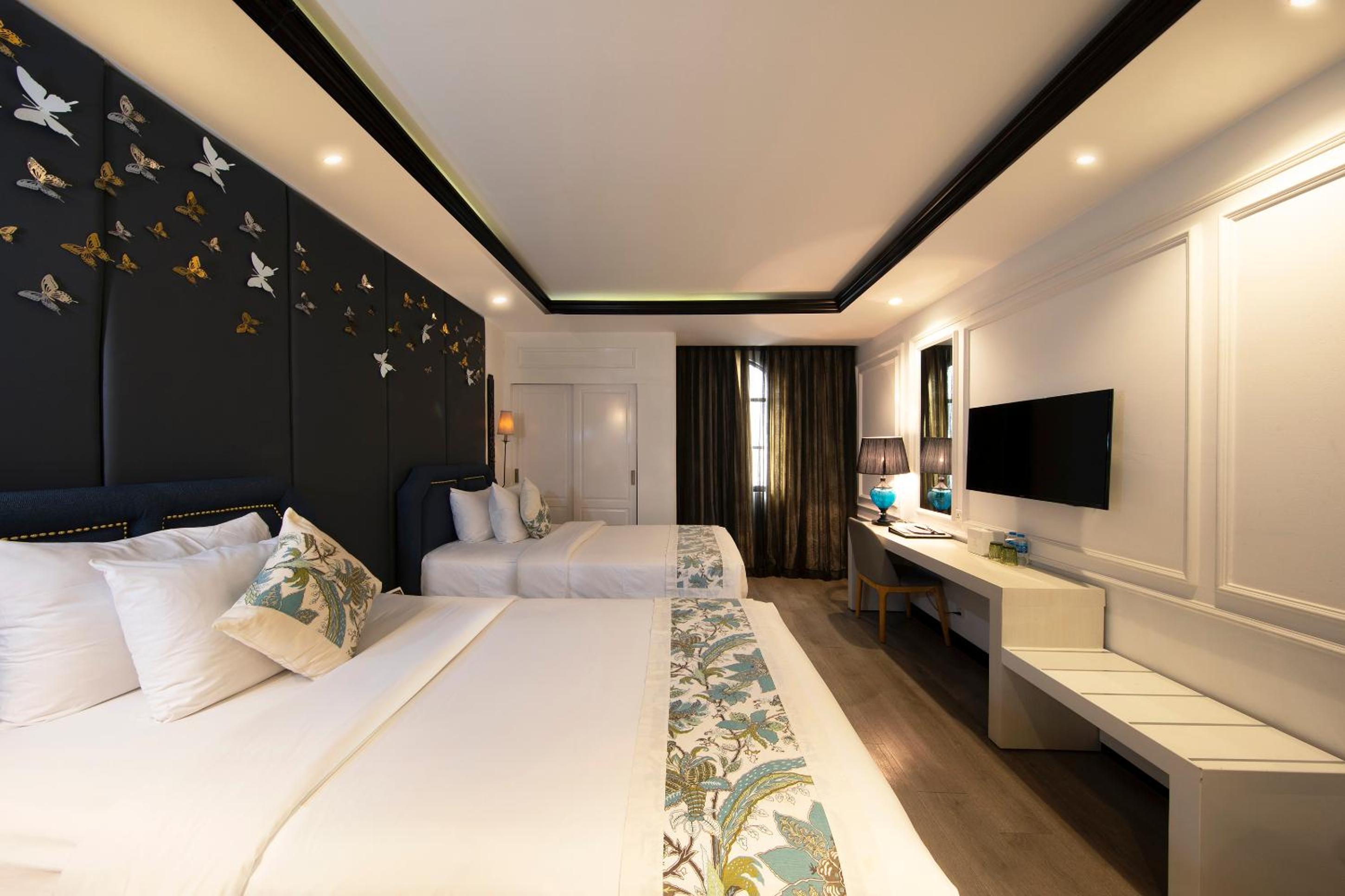 Premier Suite With Kitchenette - Afternoon Tea photo 3