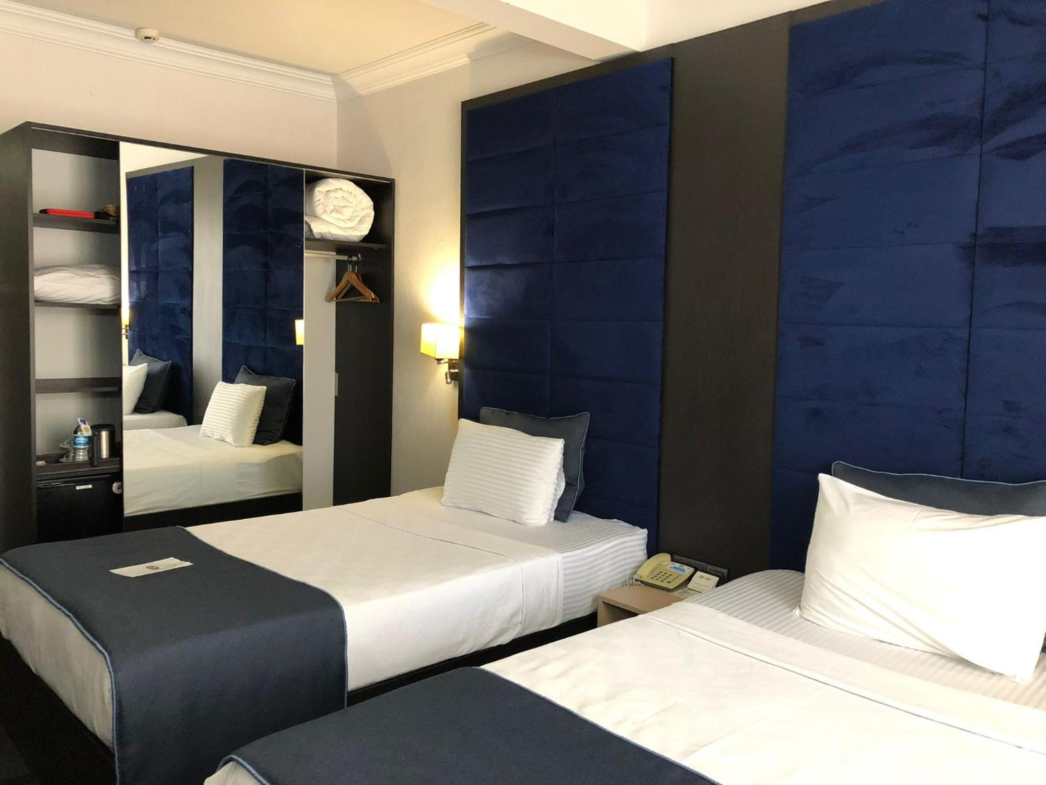 Double or Twin Room - Photo 2