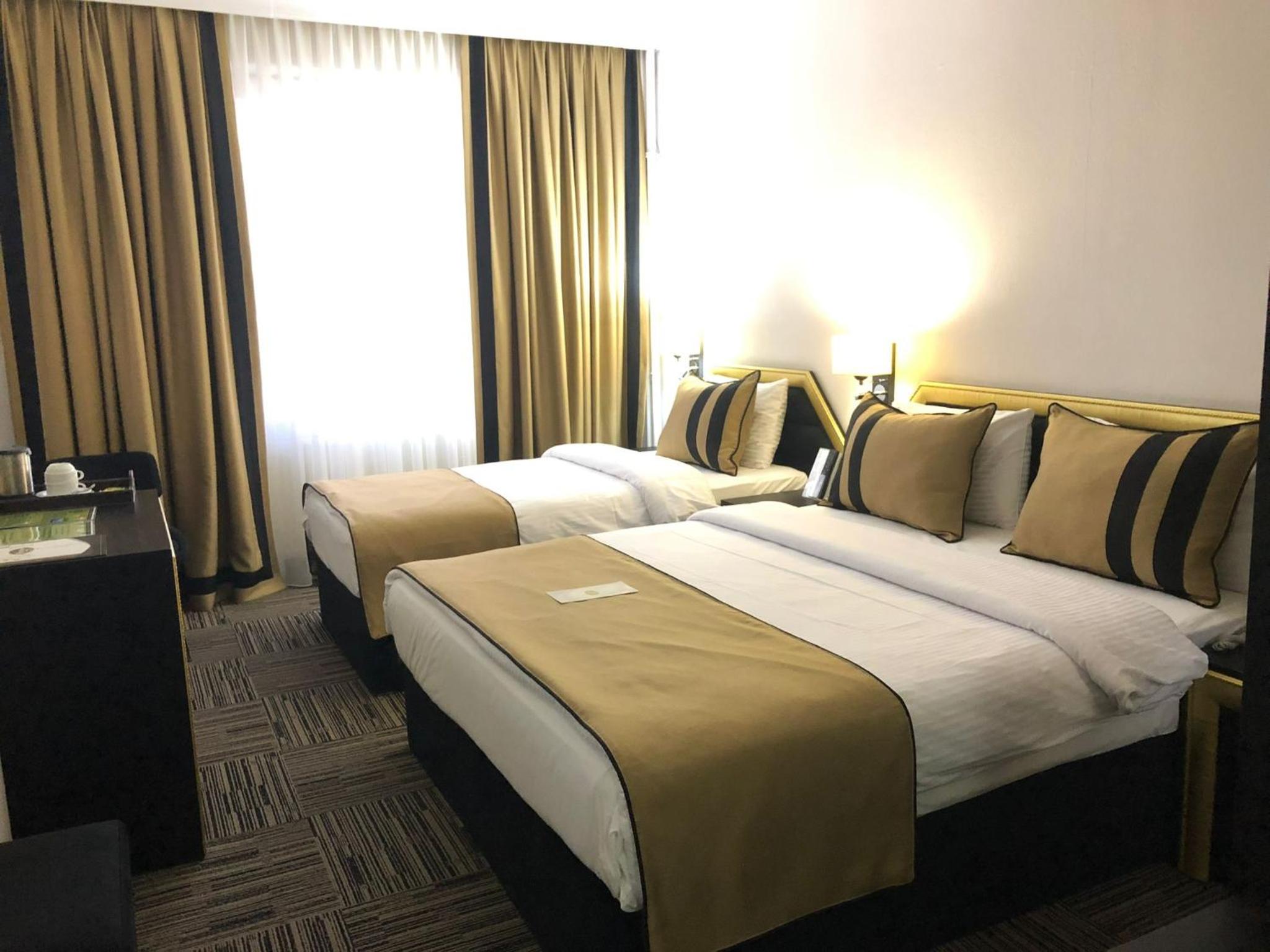 Double or Twin Room - Photo 7