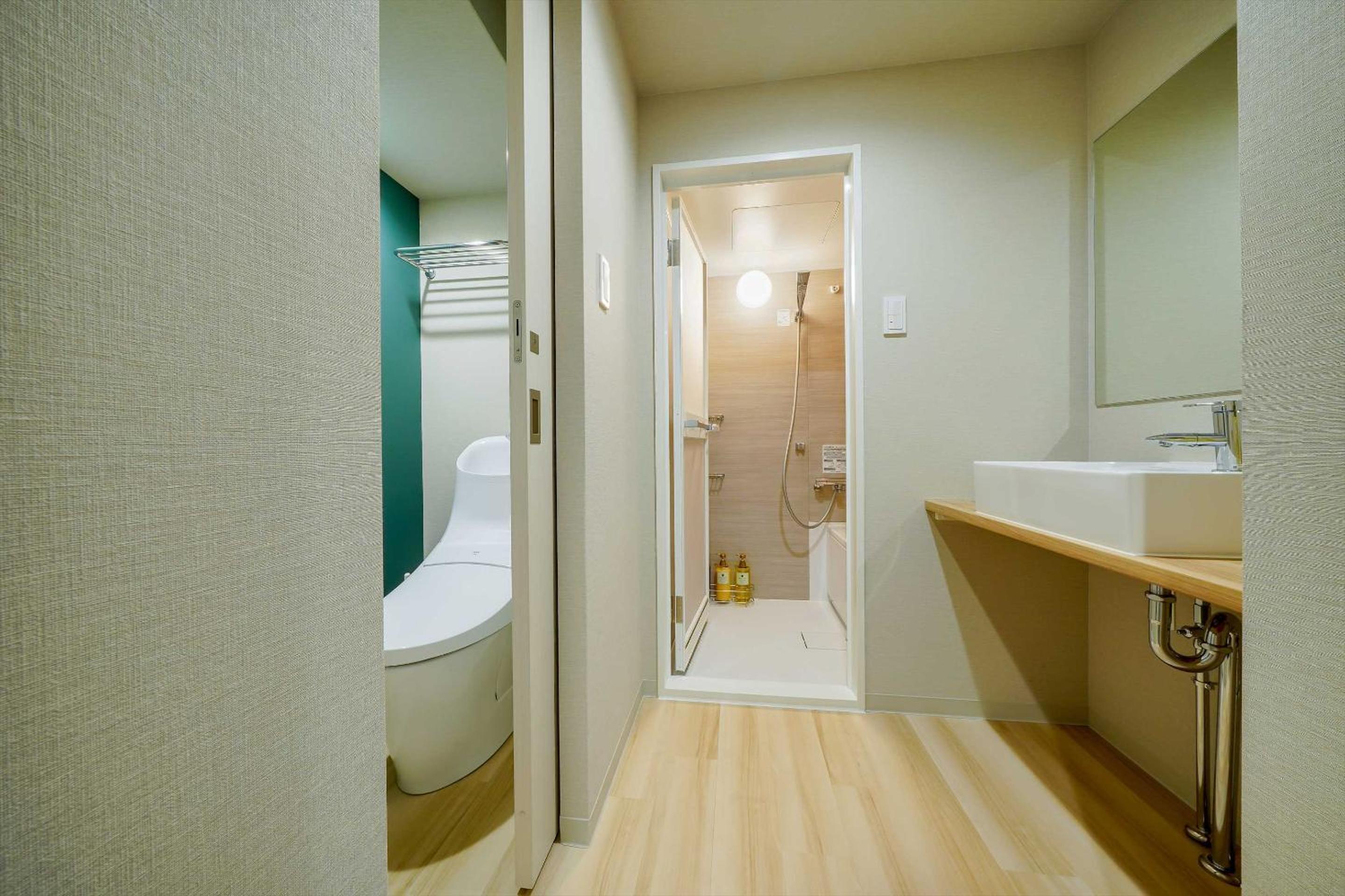 Superior Triple with Kitchen - Photo 4