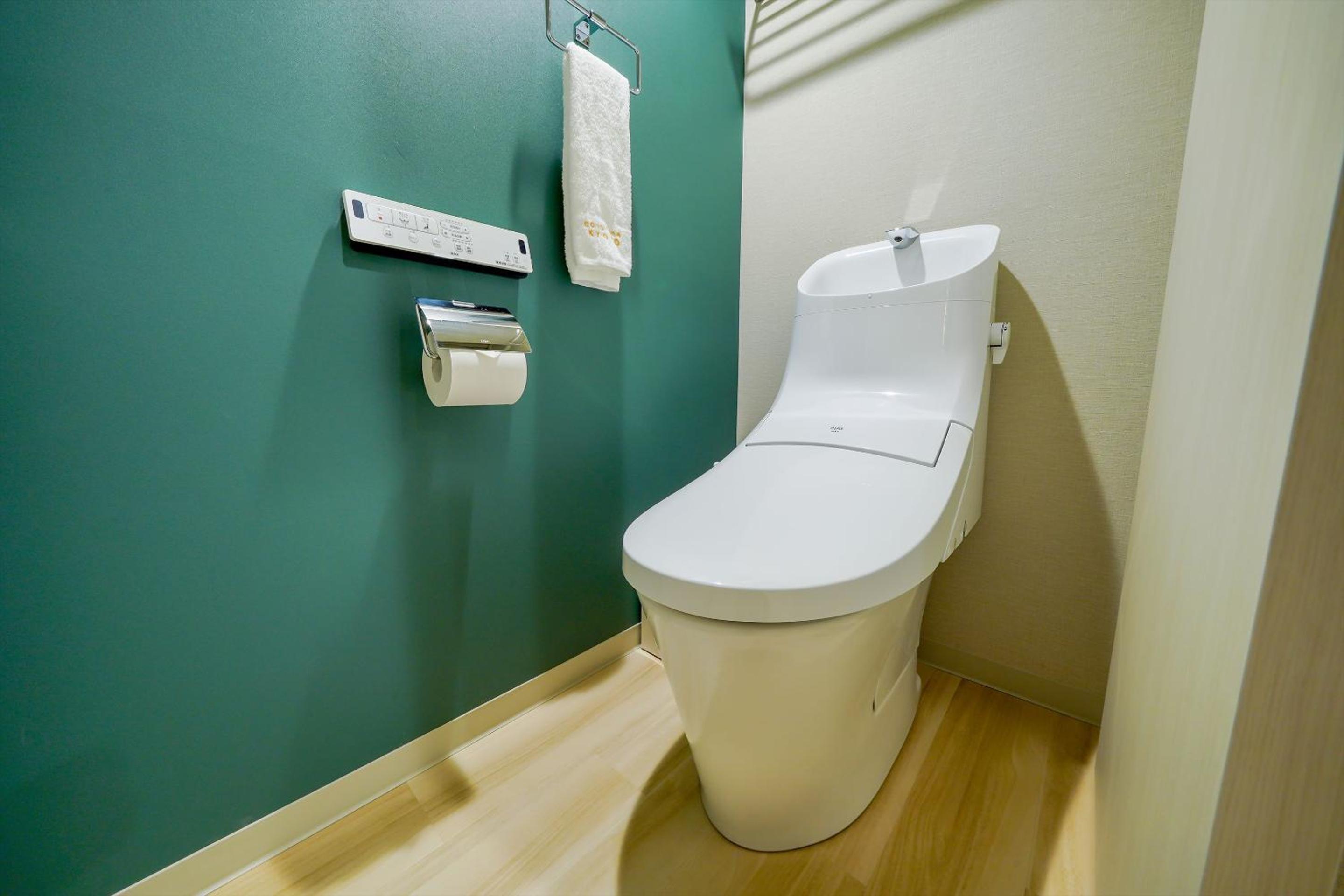 Superior Triple with Kitchen - Photo 17