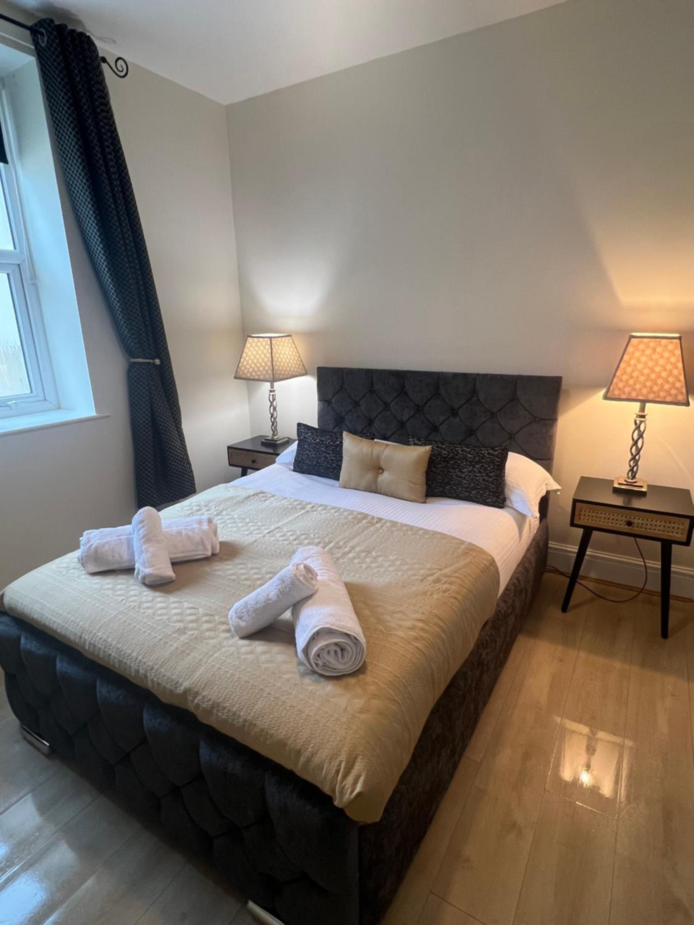 Large Double Room photo 1