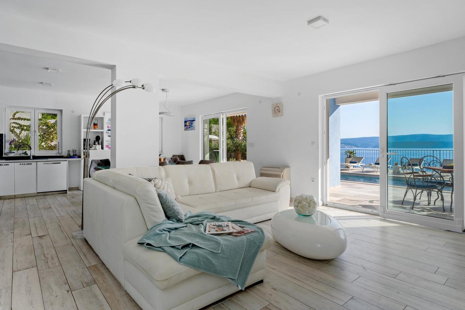 Villa with Private Pool photo 3