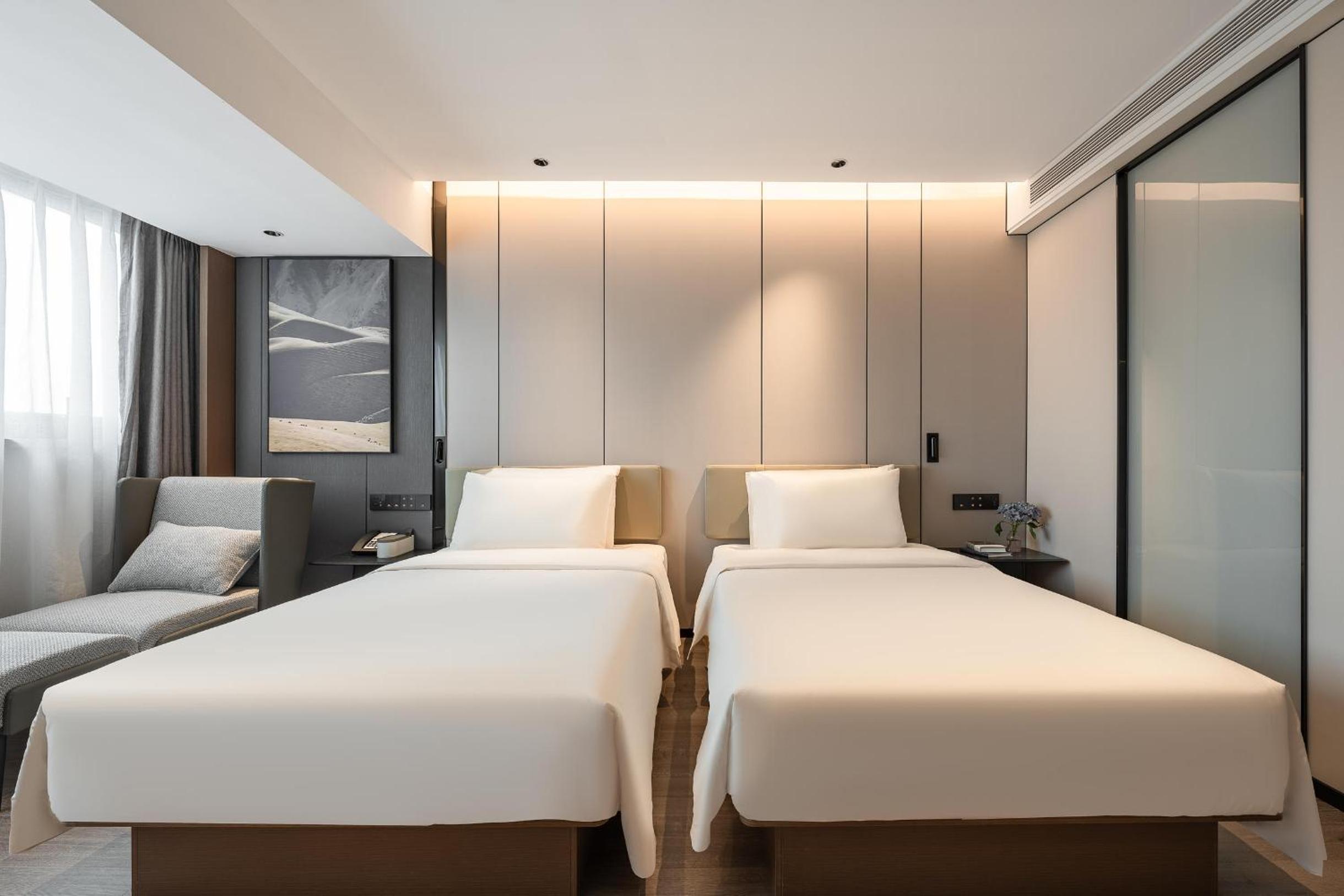 Superior Twin Room photo 2