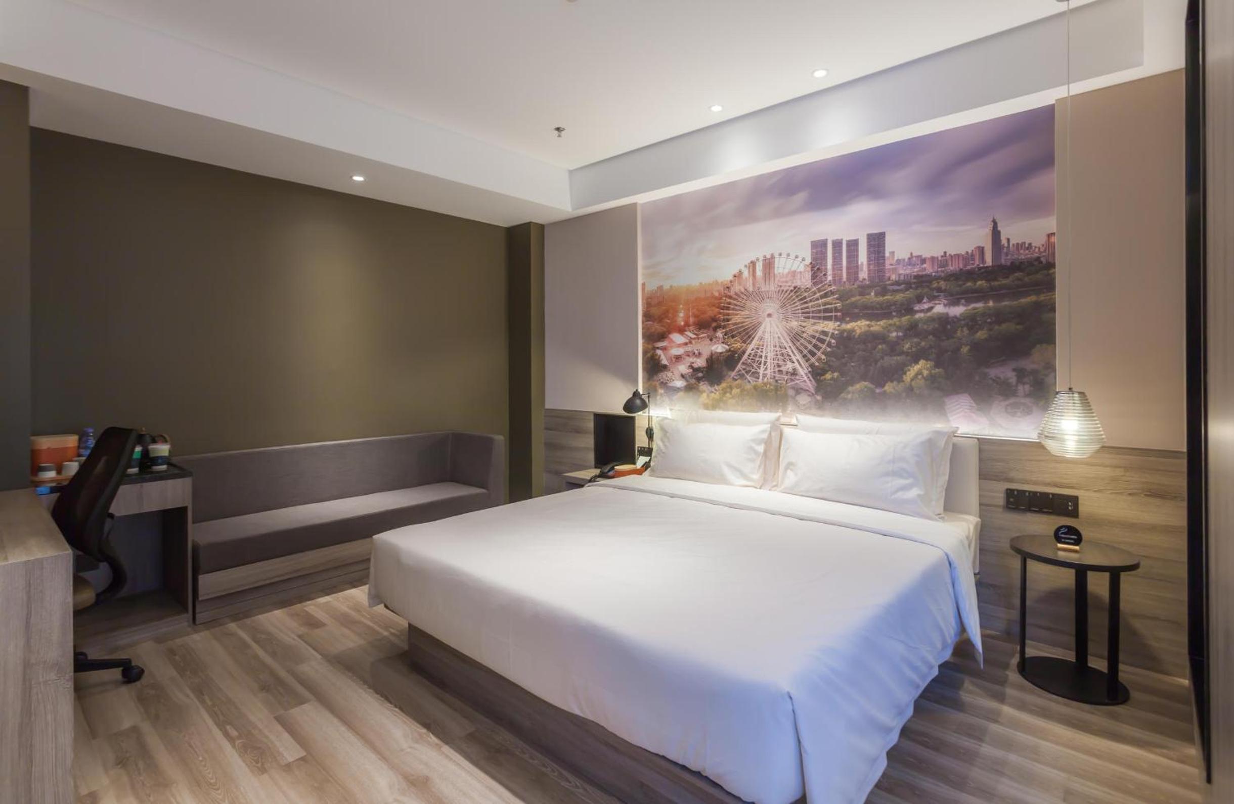 Elegant Double Room photo 2