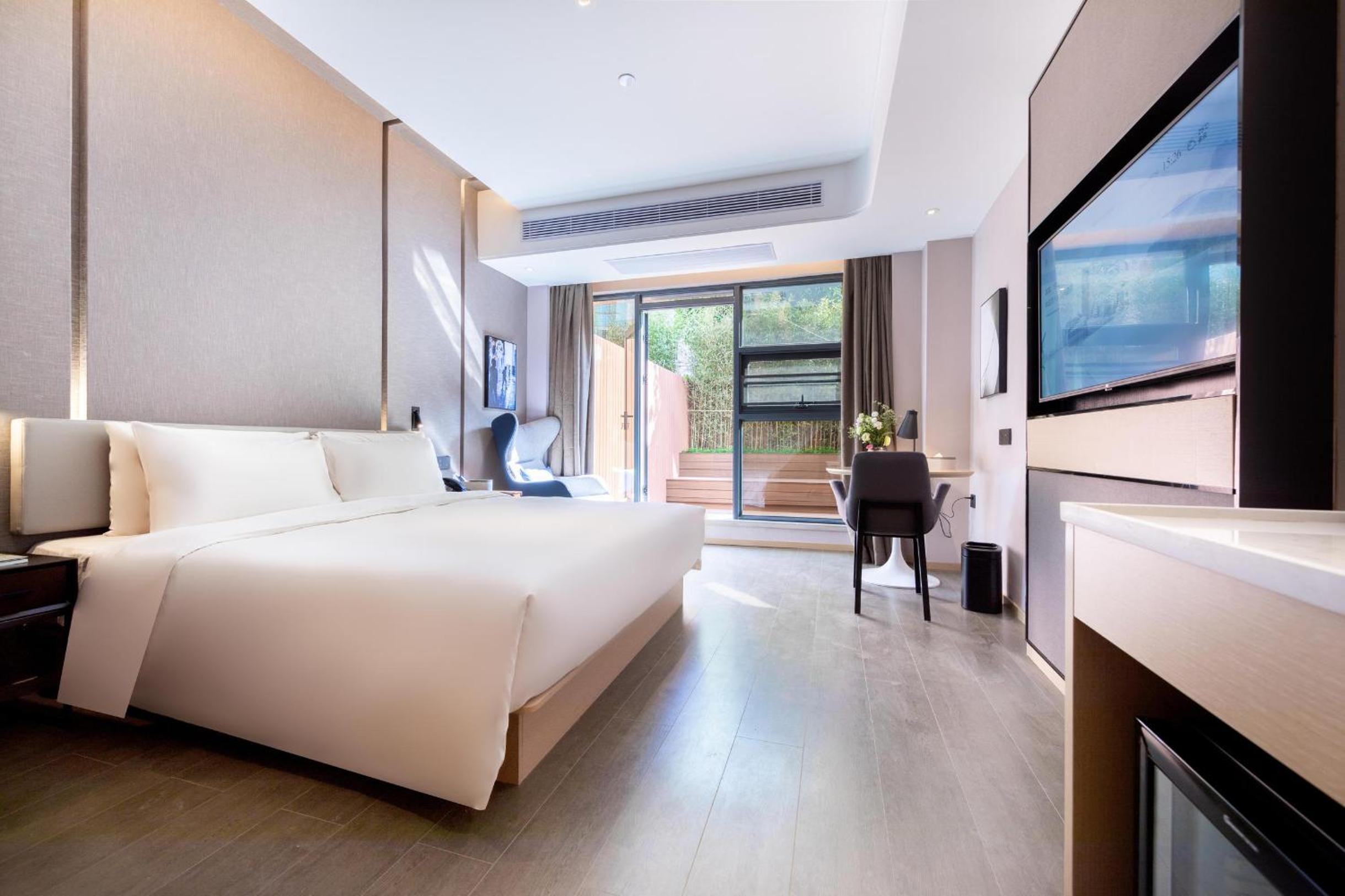 Jimu Double Room with Garden View photo 1