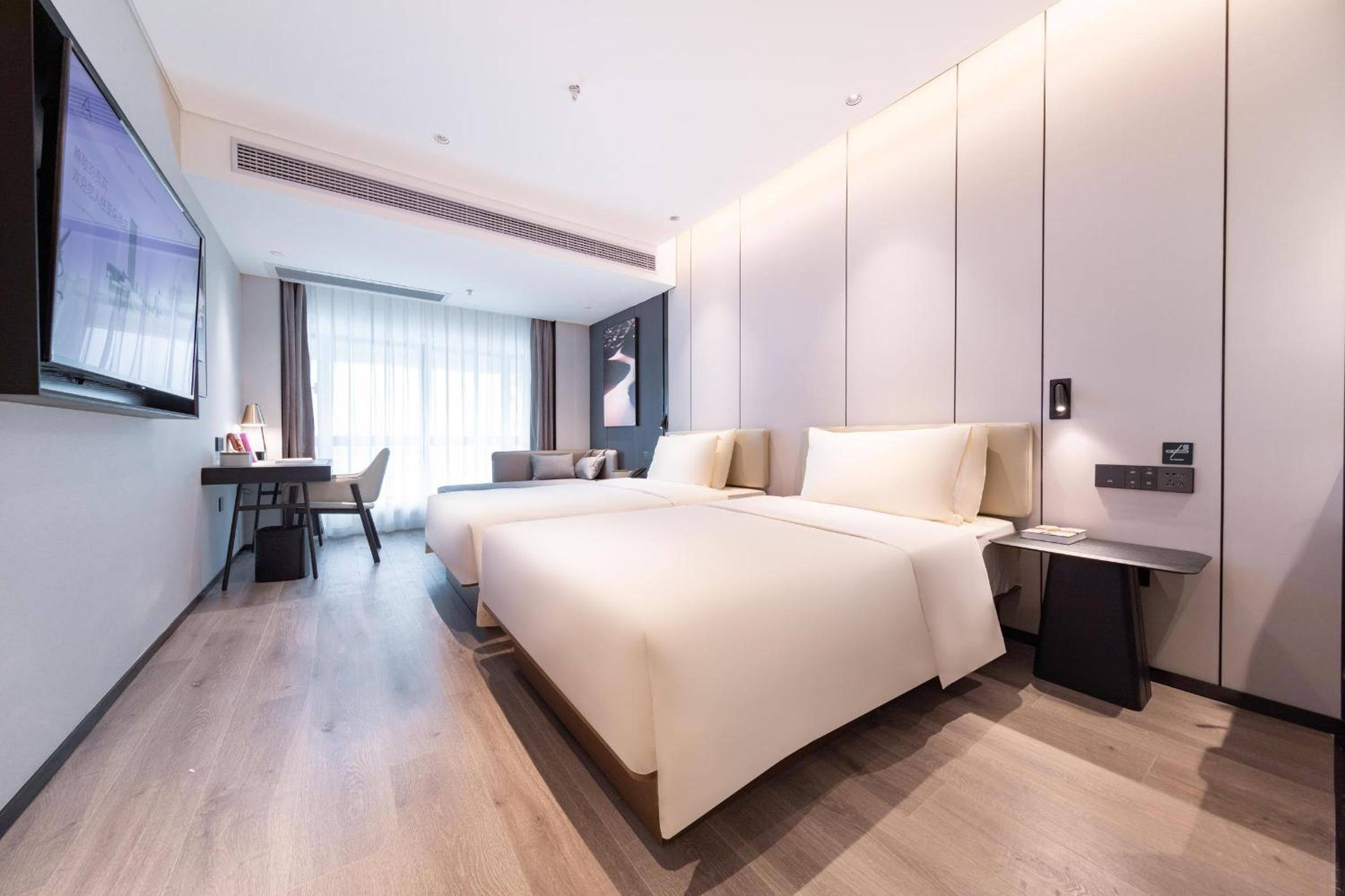Jimu Twin Room with Lake View photo 2