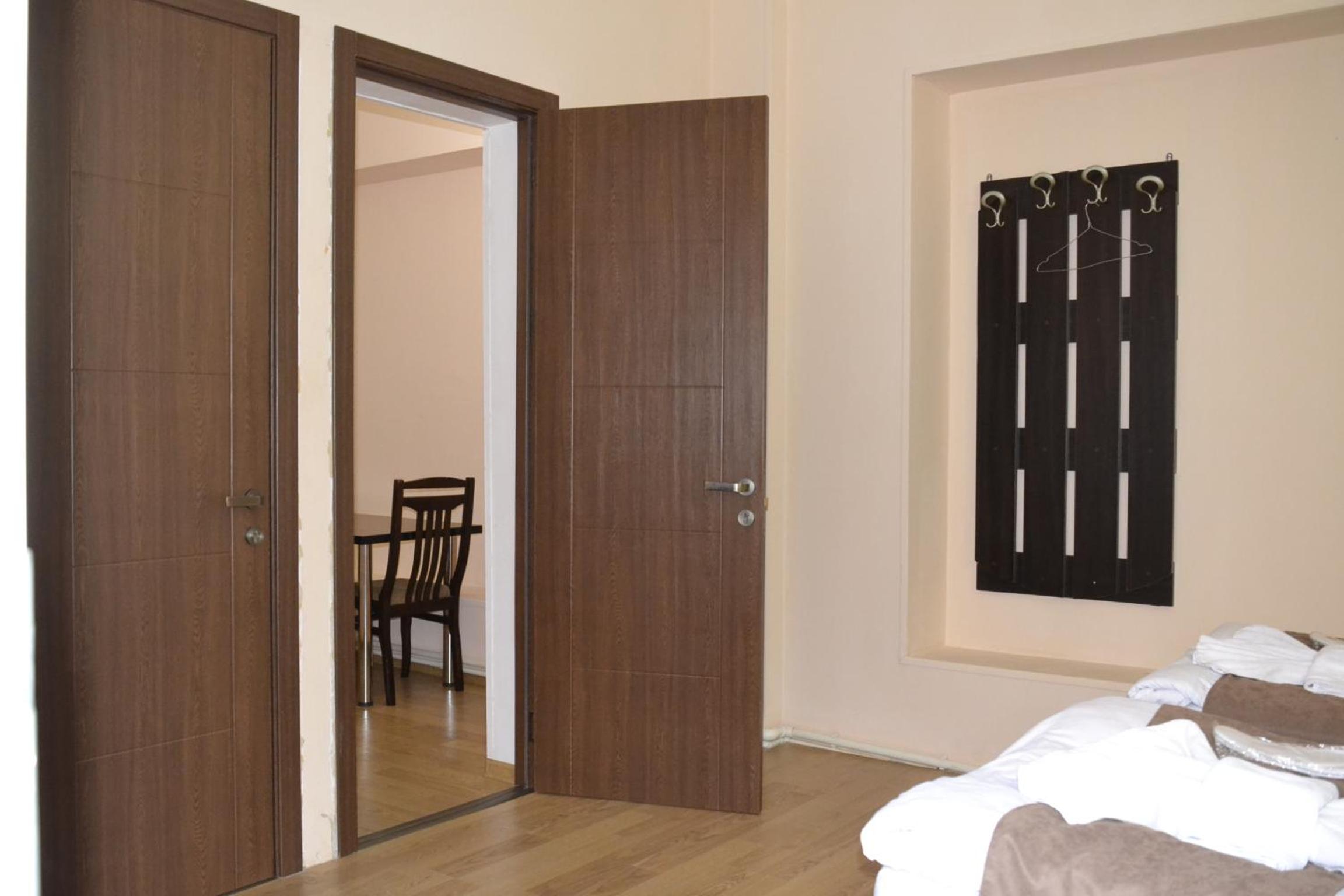 Superior Quadruple Room - Photo 8