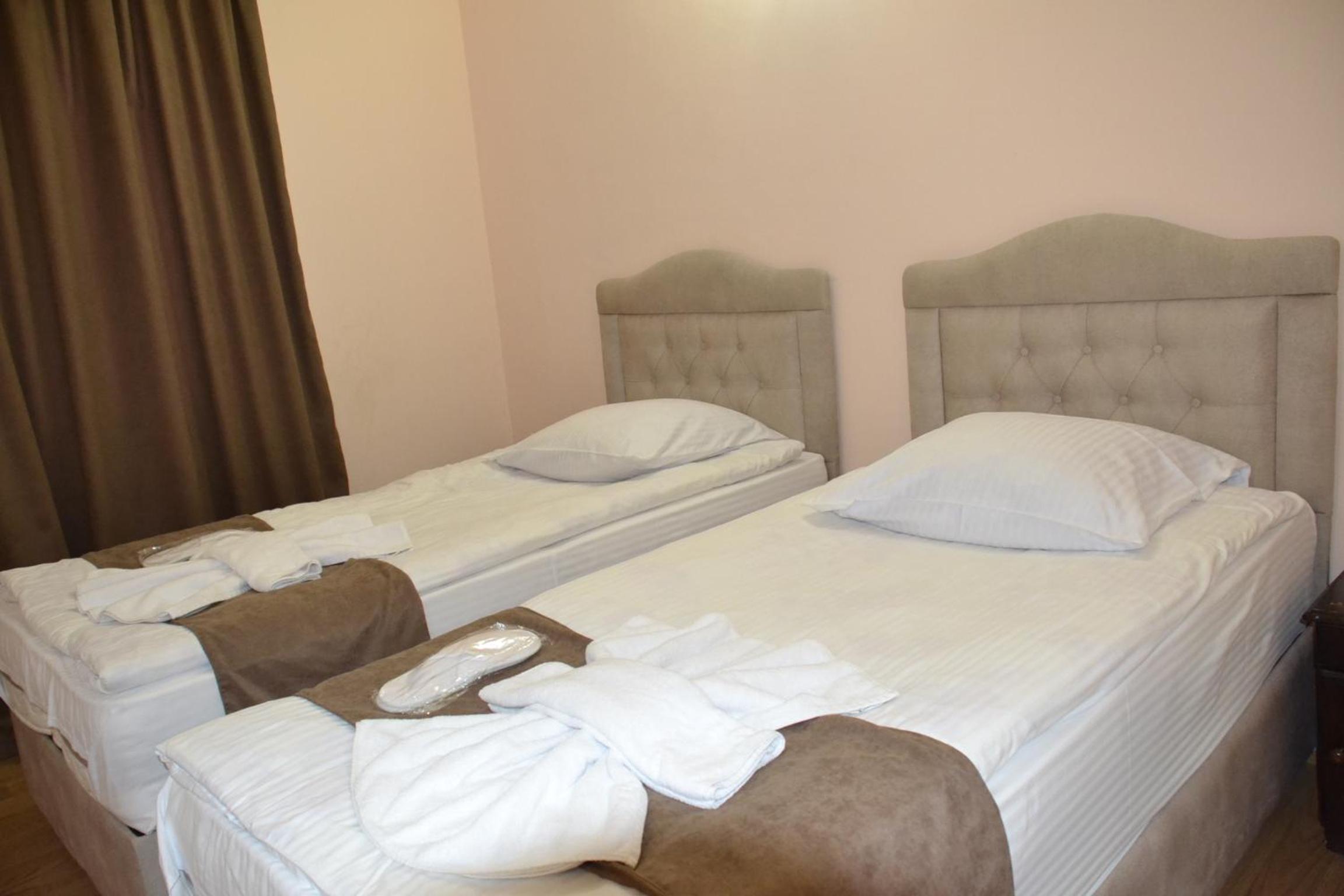 Superior Quadruple Room - Photo 5