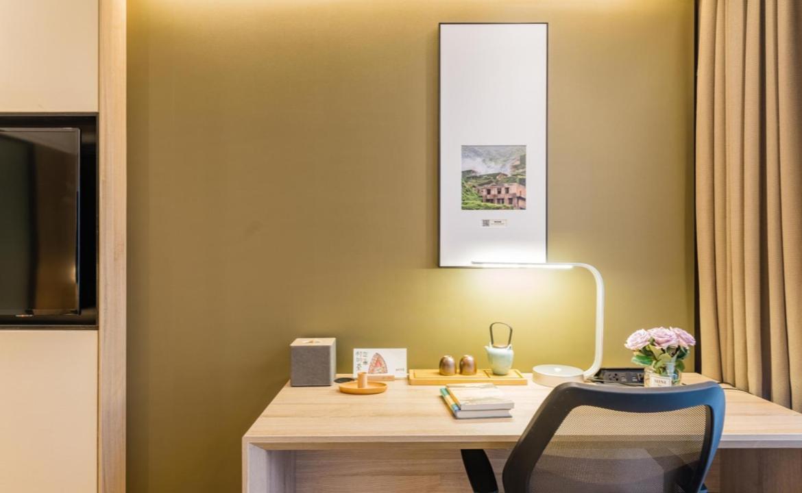 Elegant Double Room photo 3