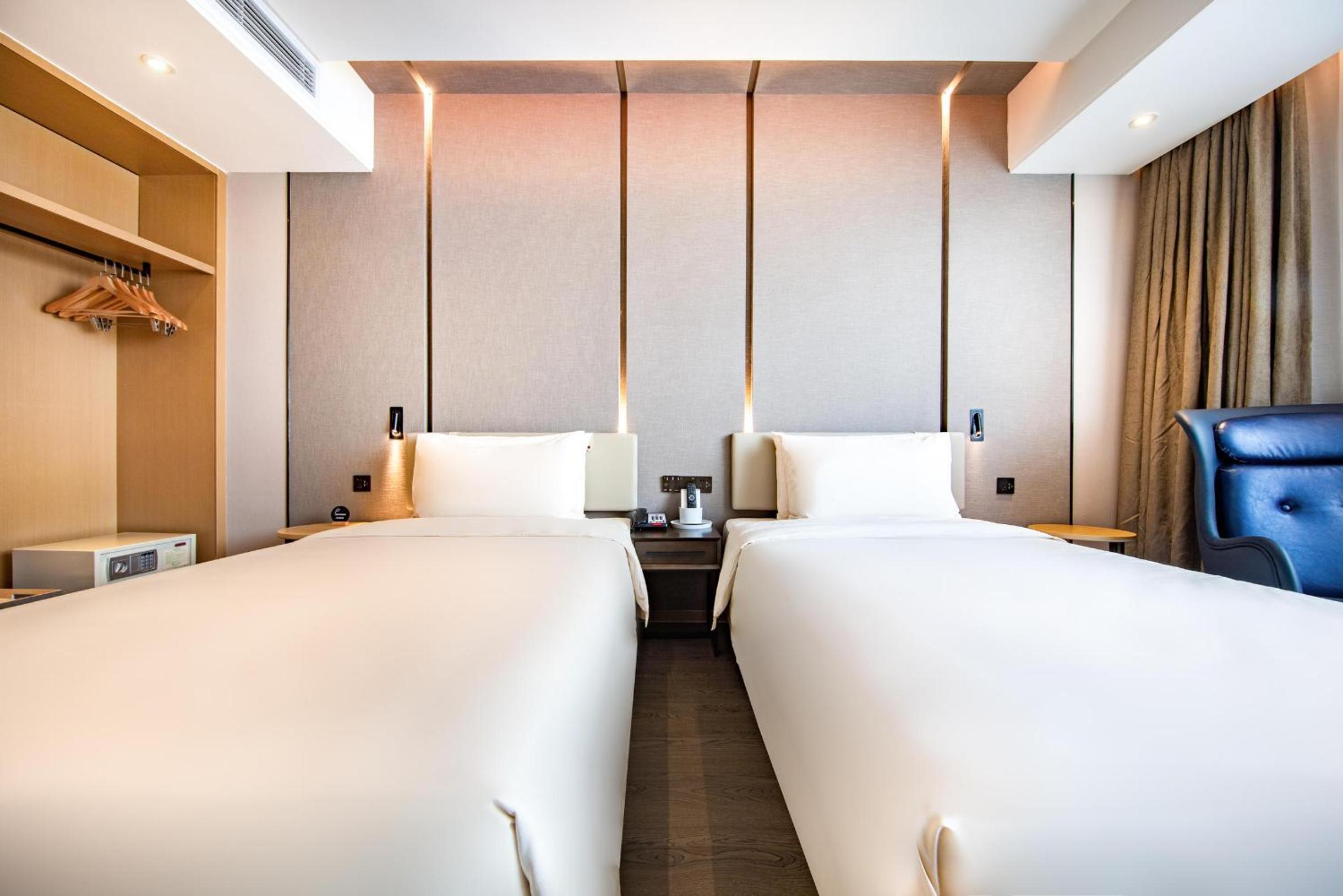 Superior Twin Room photo 3