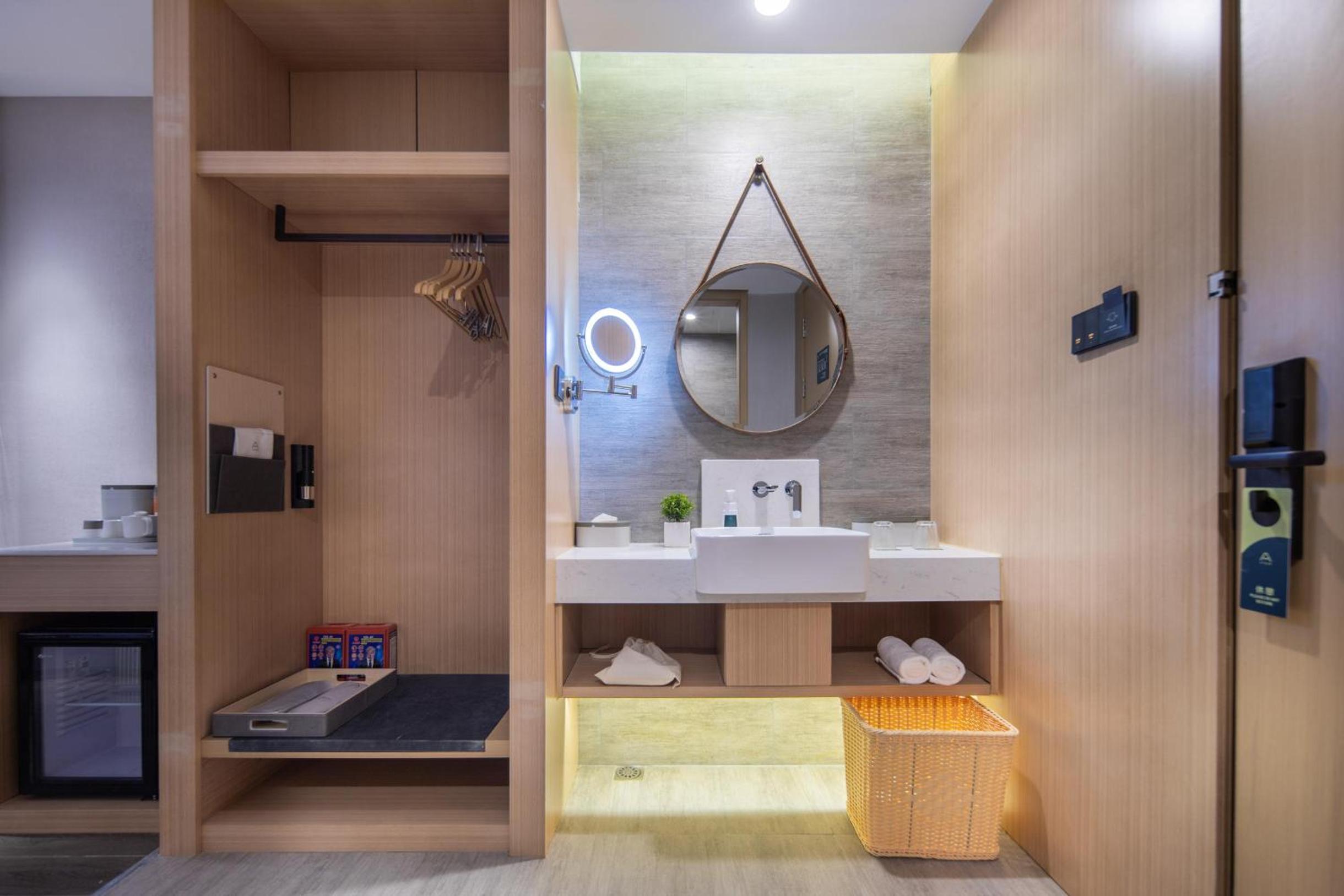 Superior Double Room with Inner Window photo 3