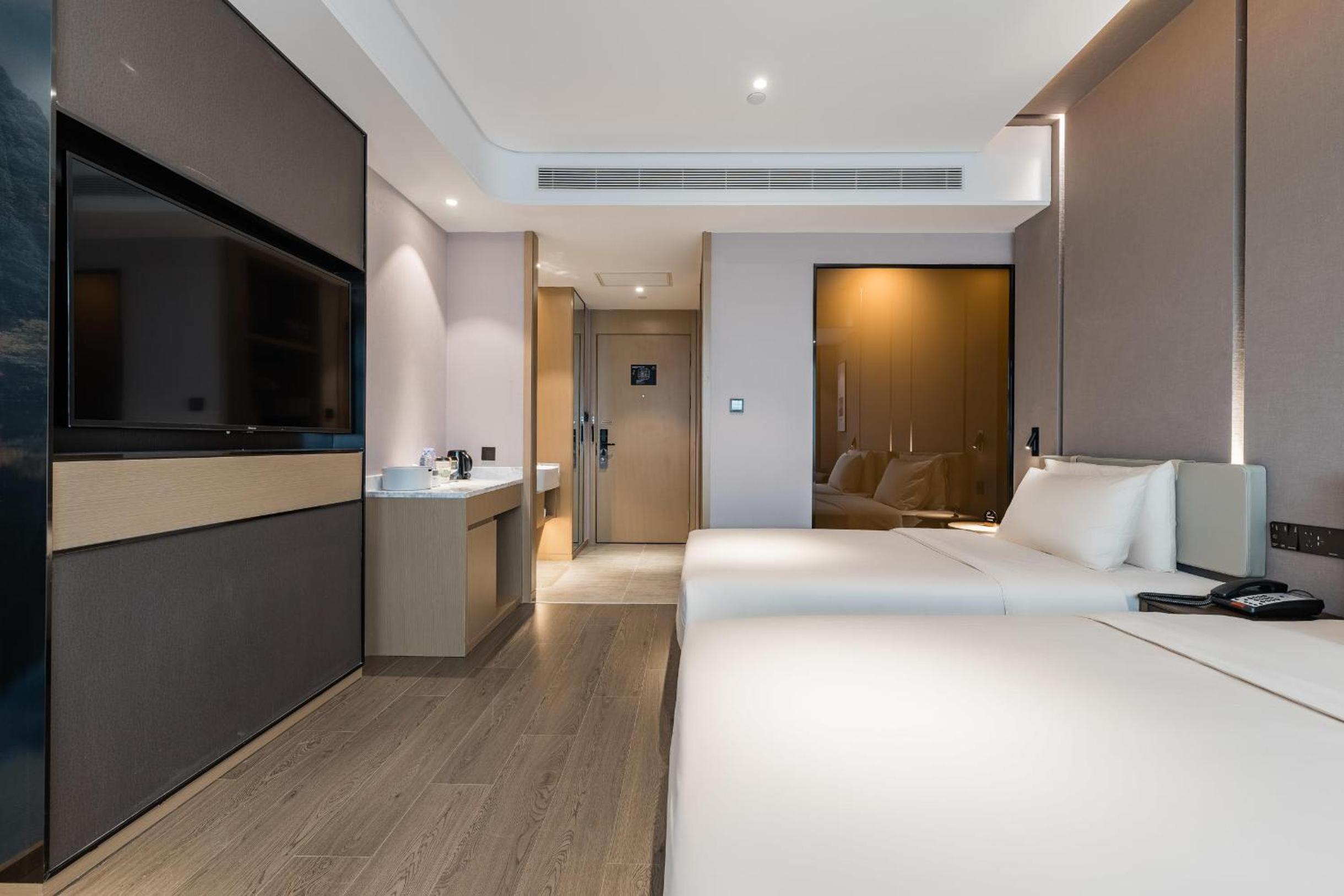 Superior Twin Room photo 2