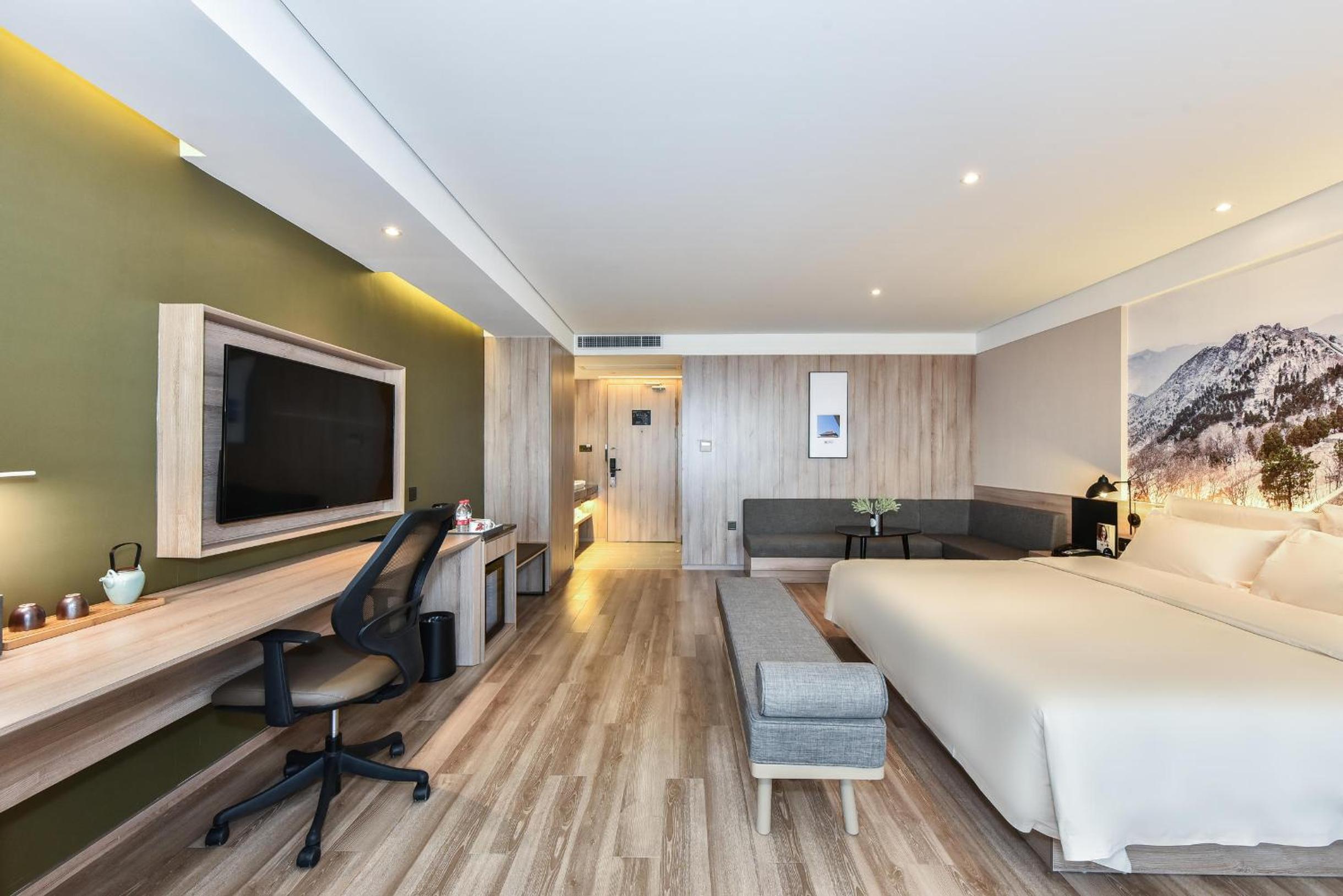 Jimu Double Room with Garden View photo 2