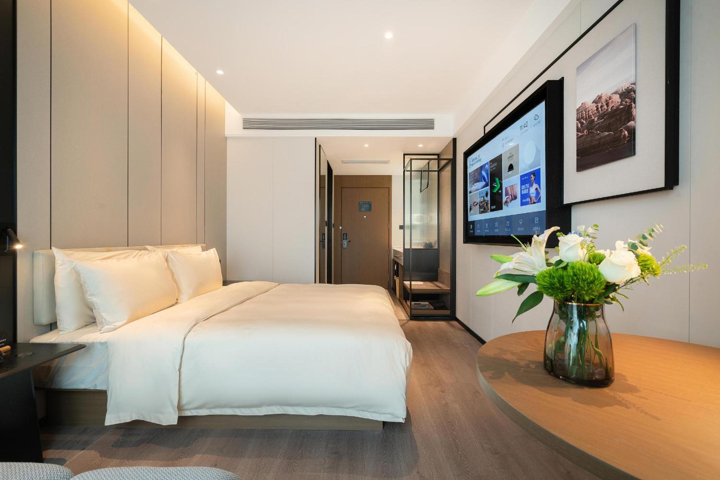 Elegant Double Room photo 3