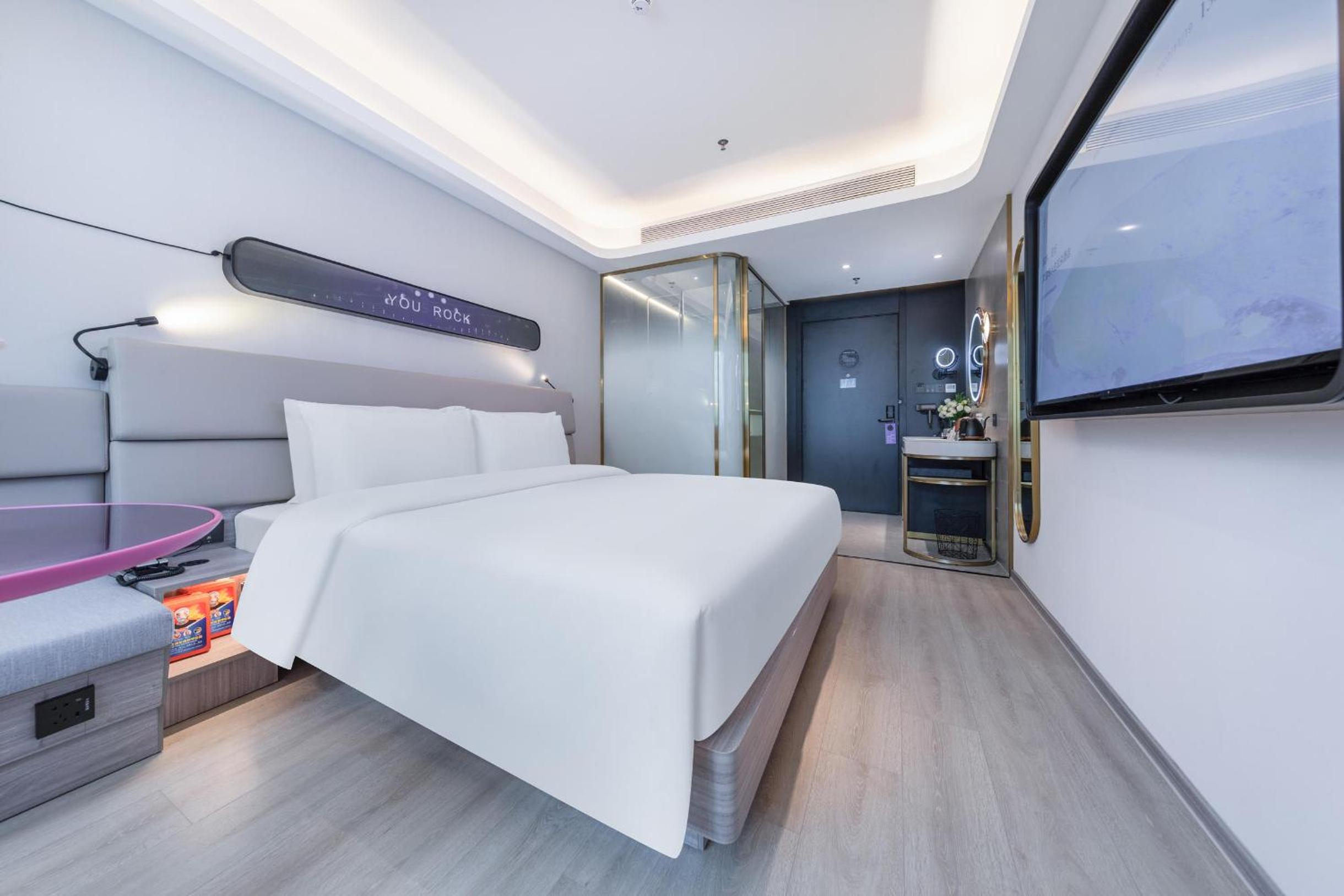 Super Double Room