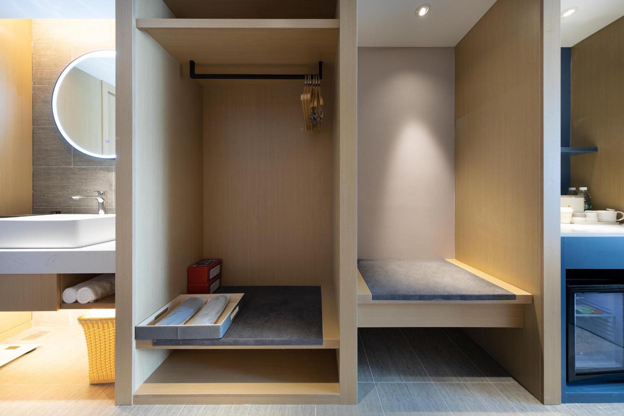 Jimu Twin Room