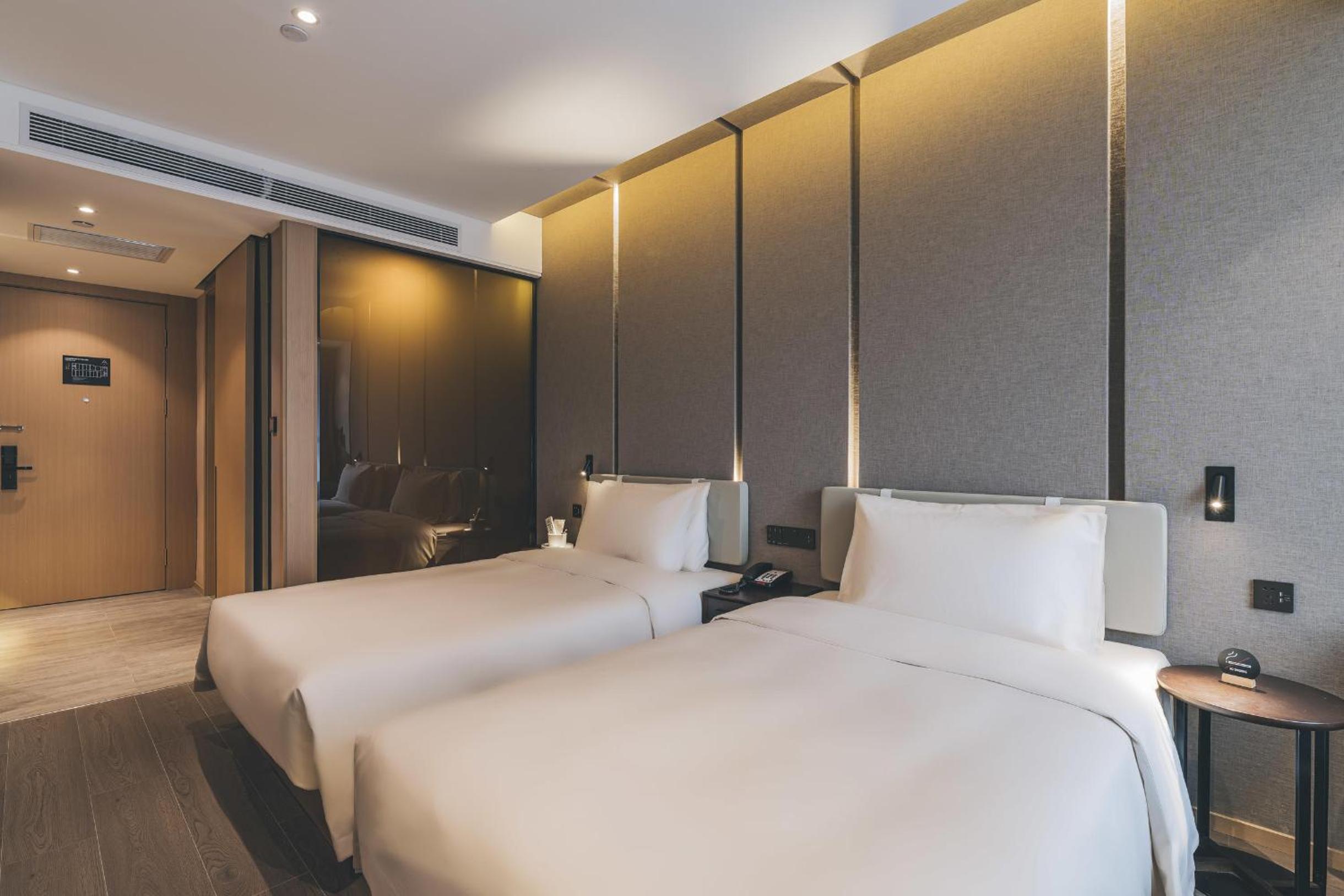 Superior Twin Room photo 3
