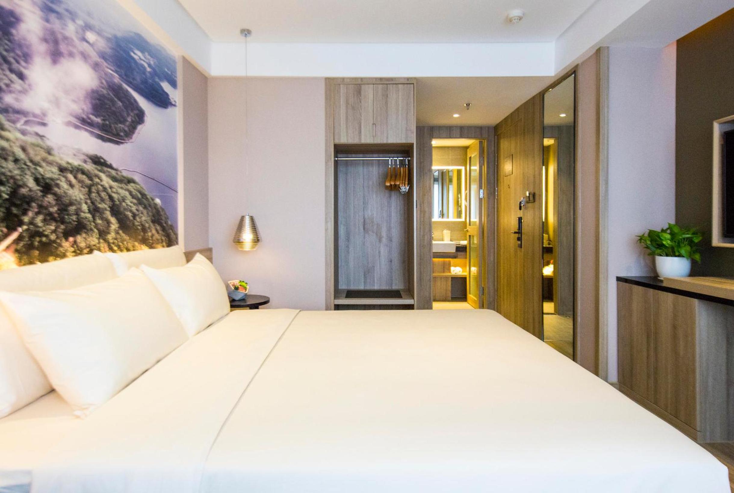 Elegant Double Room photo 2