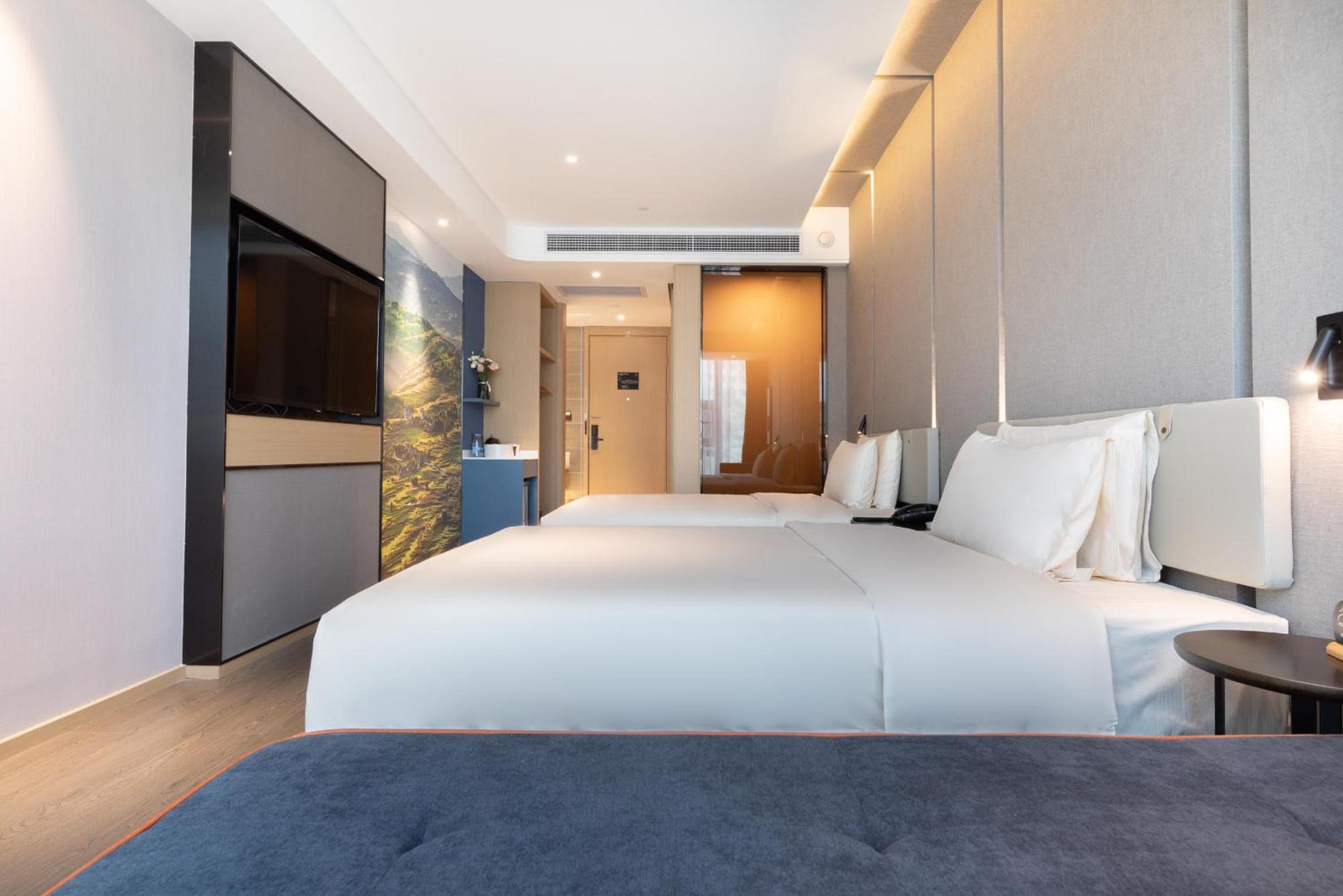 Deluxe Twin Room photo 2