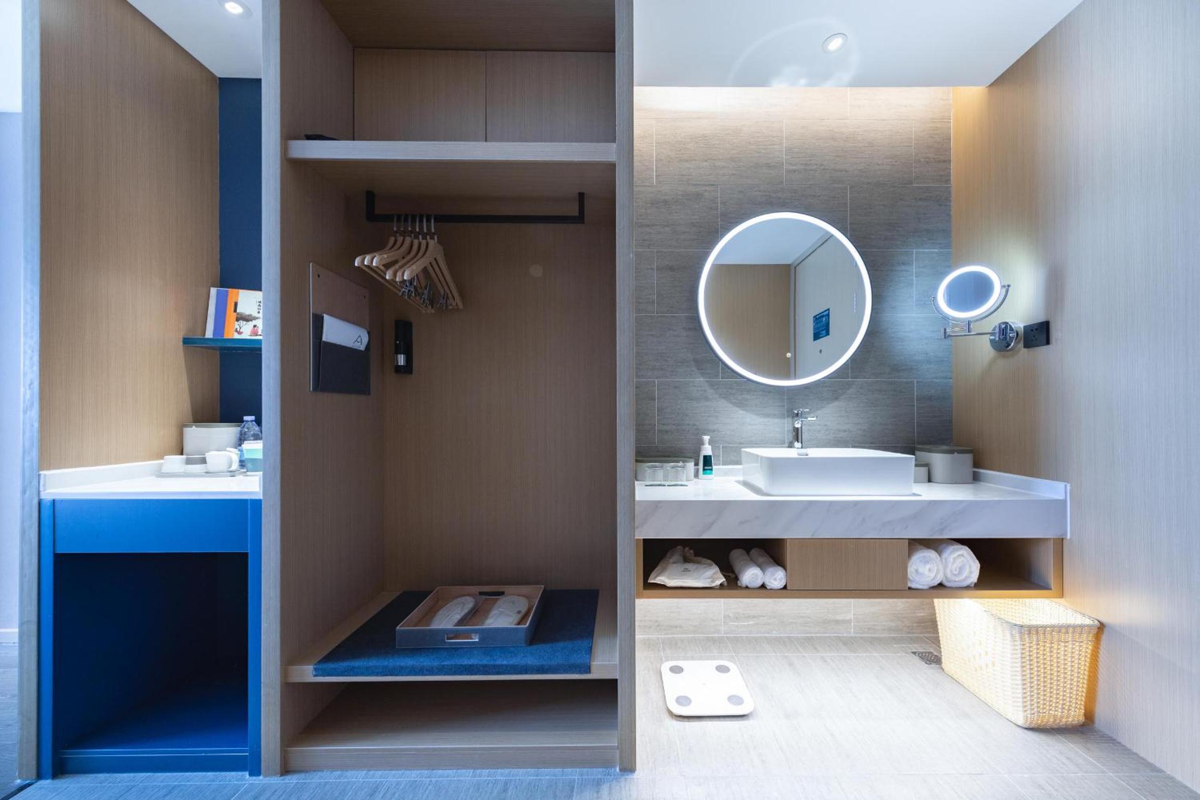 Elegant Double Room photo 2