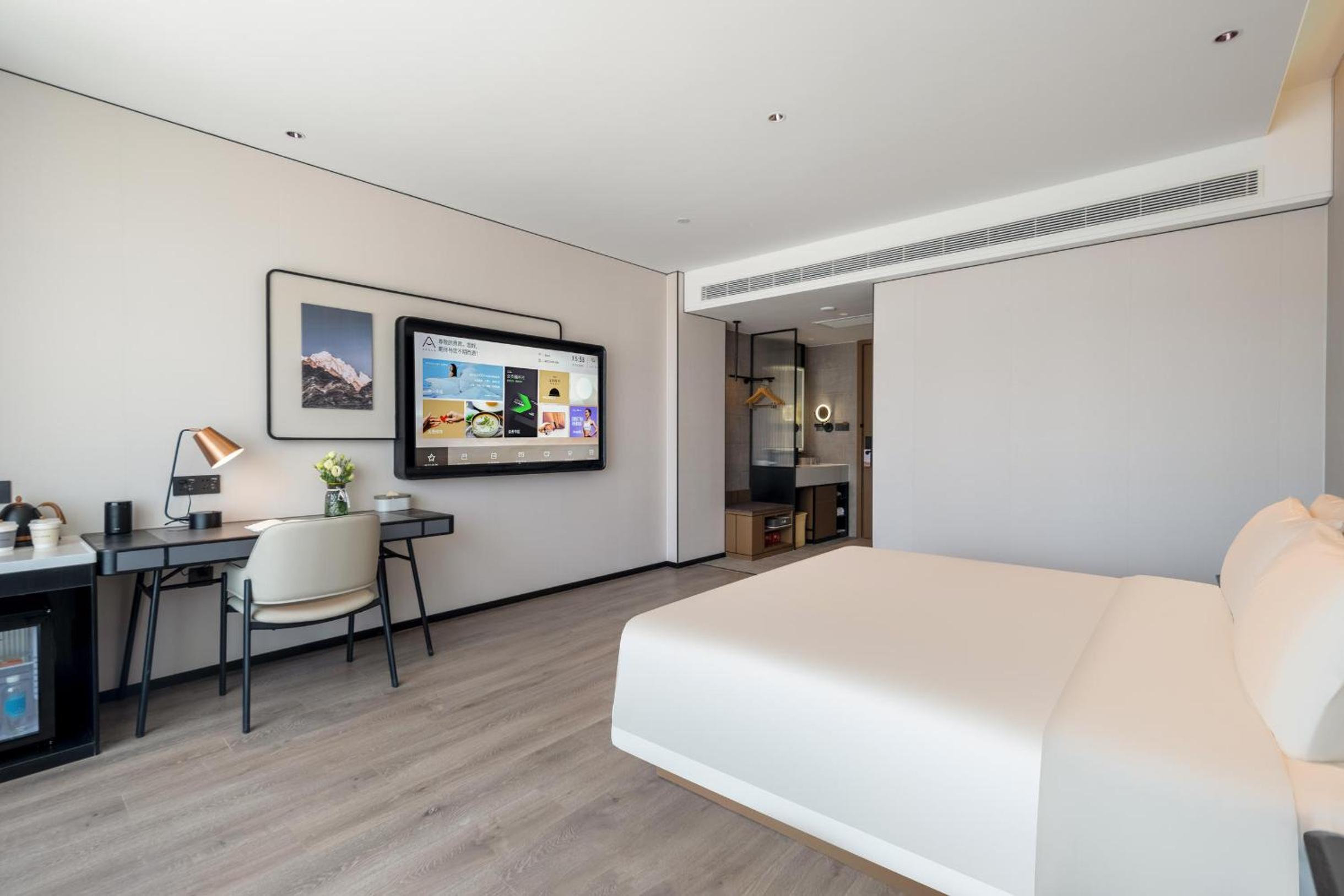 Elegant Double Room photo 2