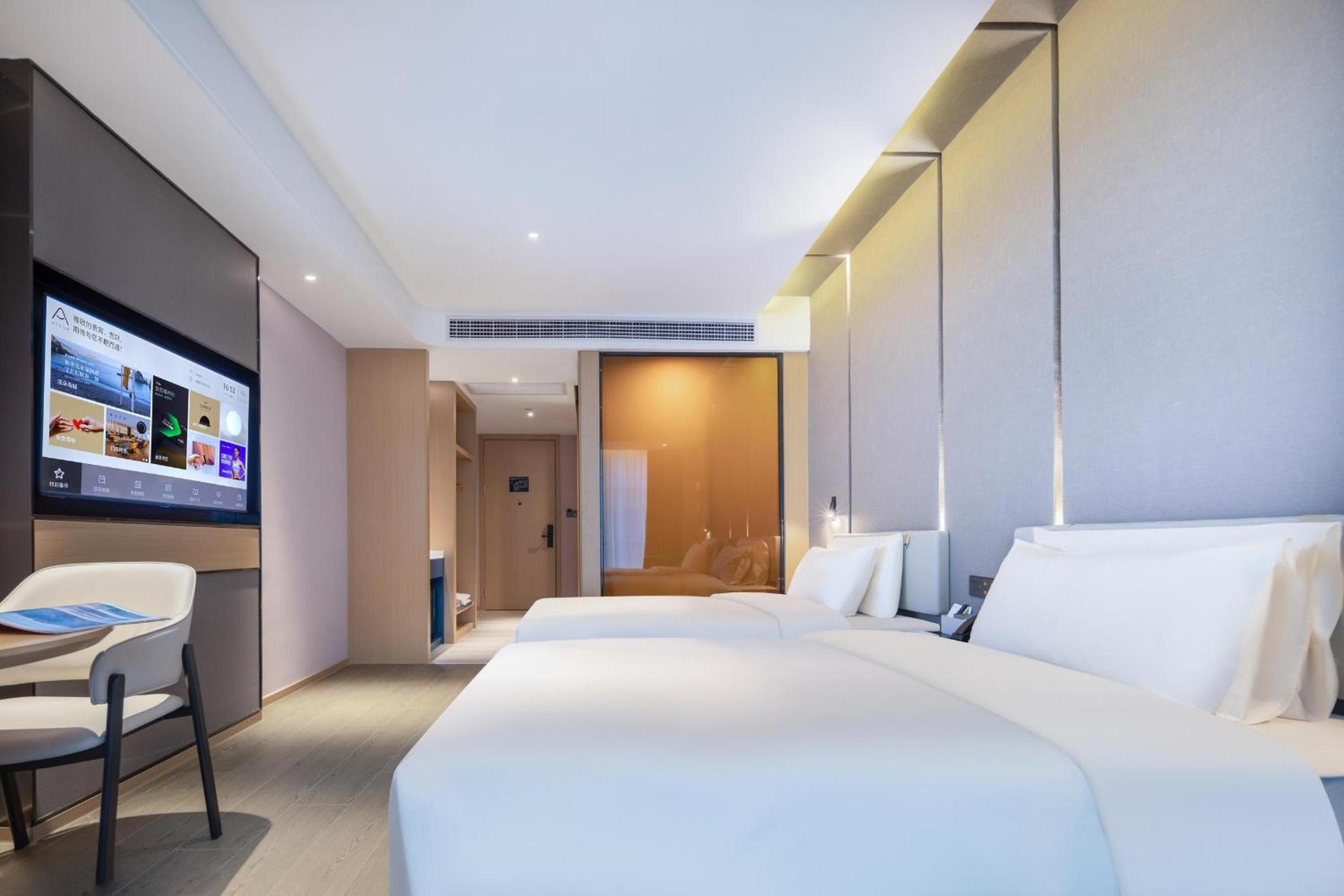 Elegant Double Room photo 1