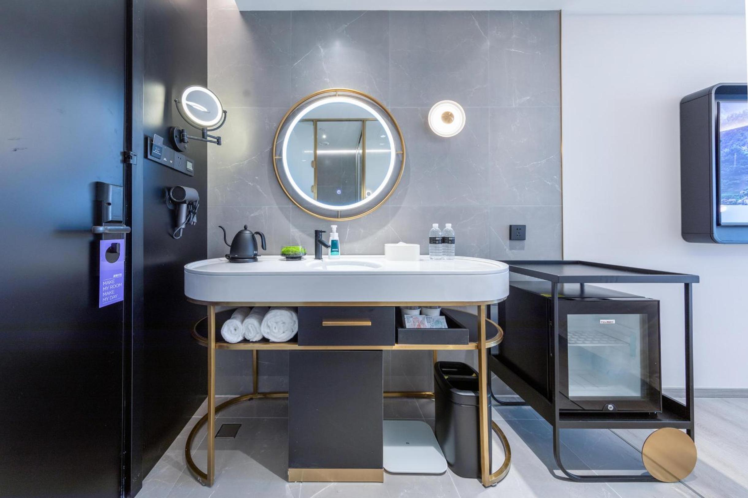 Super Double Room