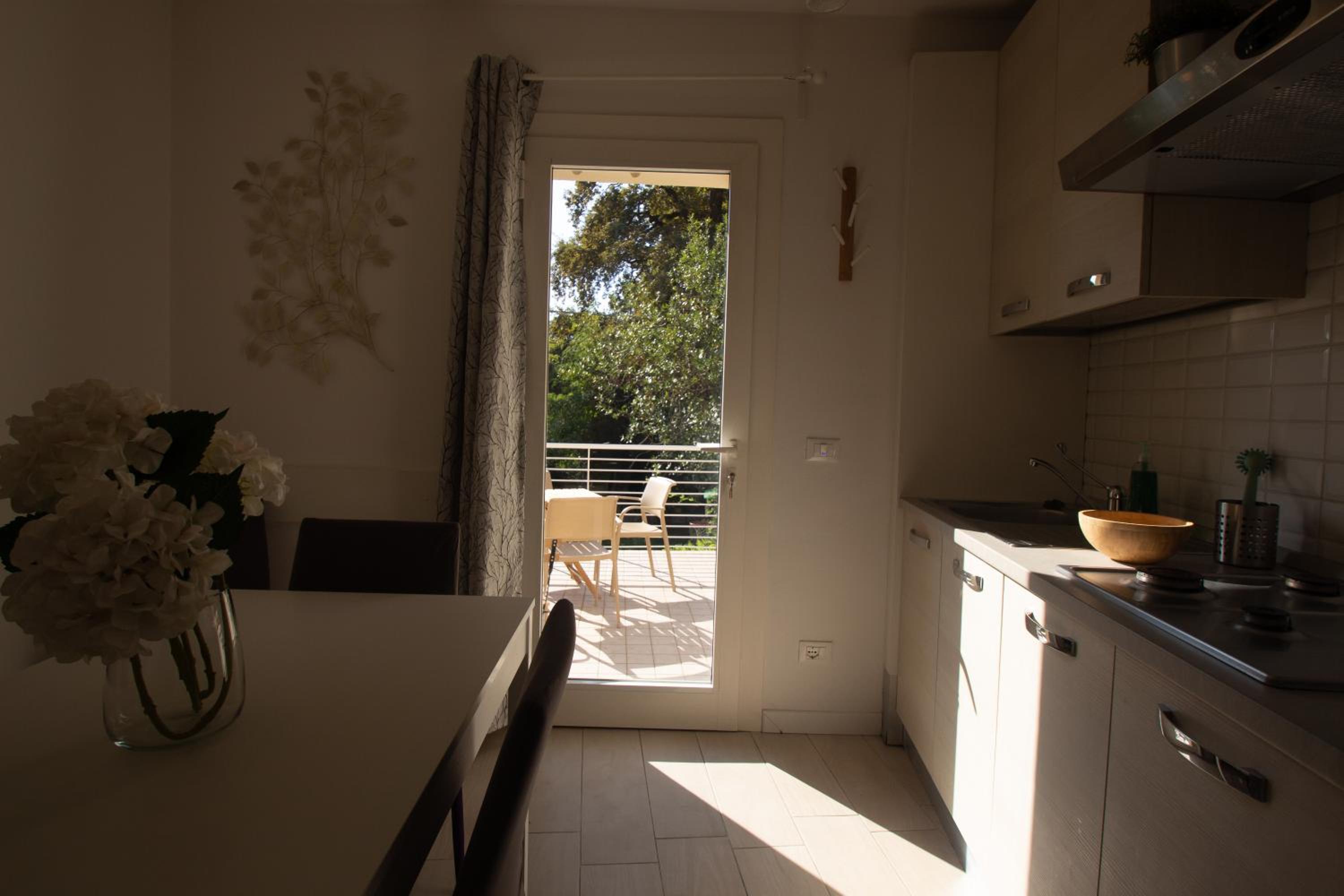 Apartment photo 2