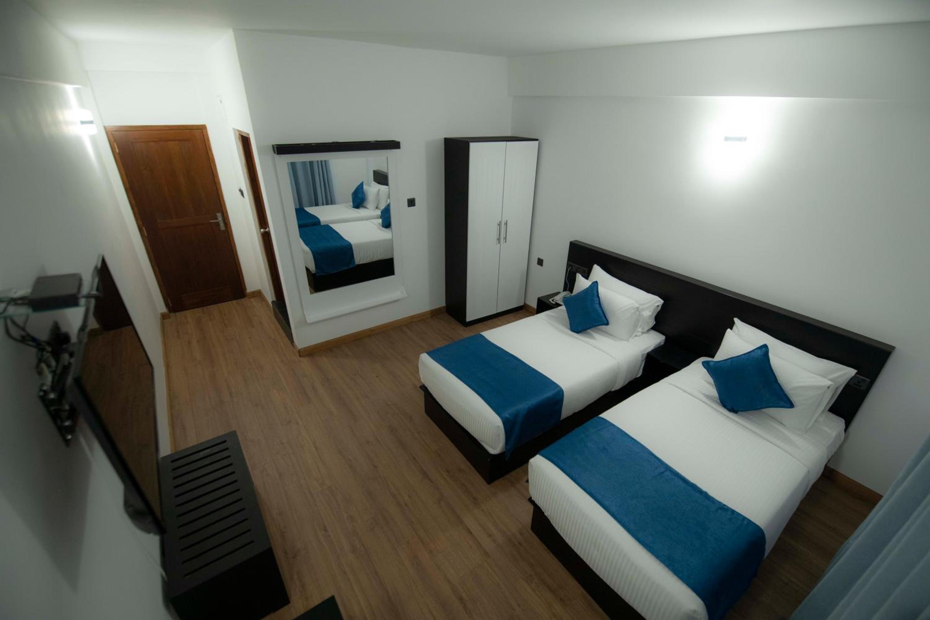 Deluxe Twin Room photo 2
