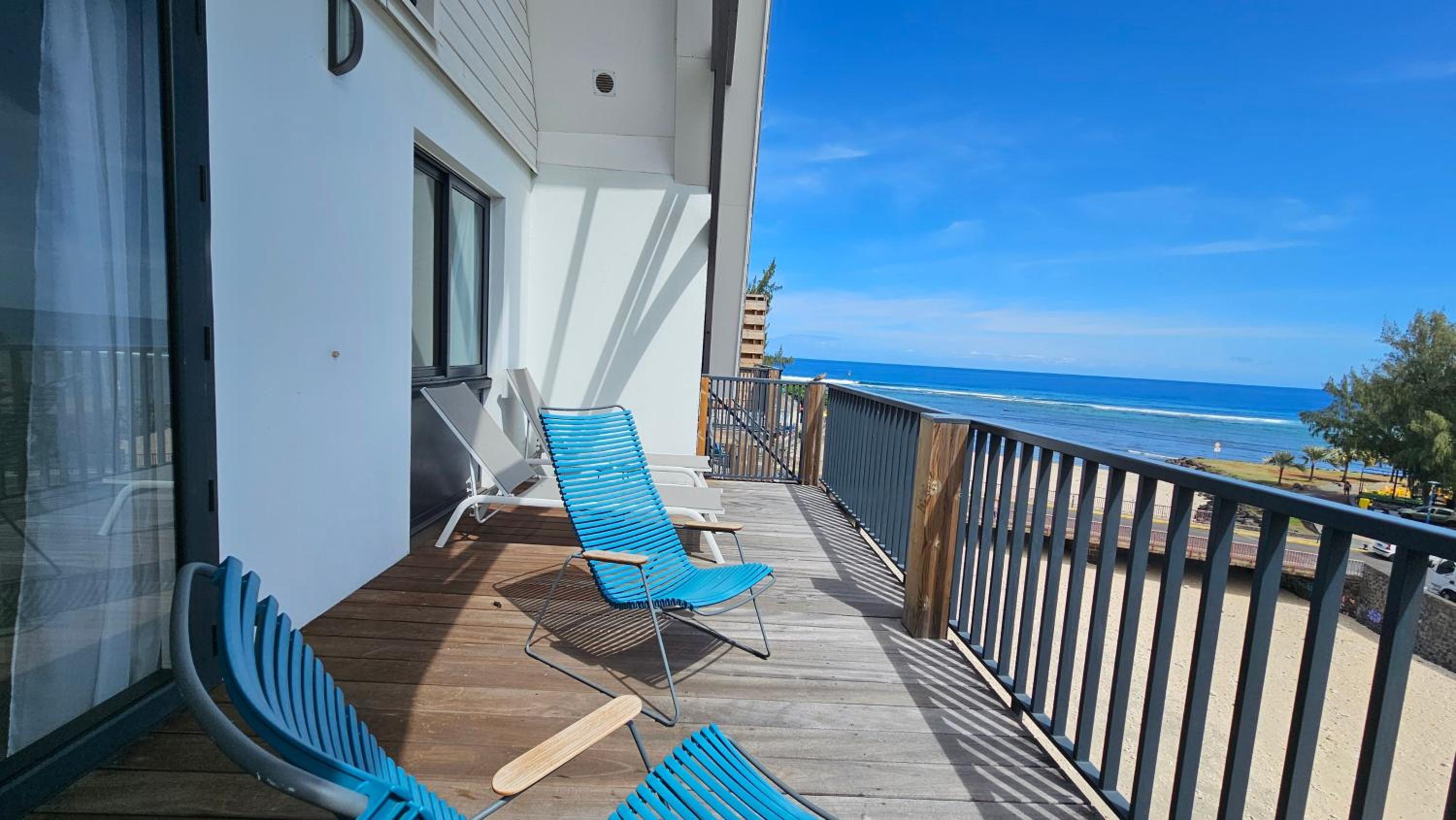 Two-Bedroom Apartment with Sea View