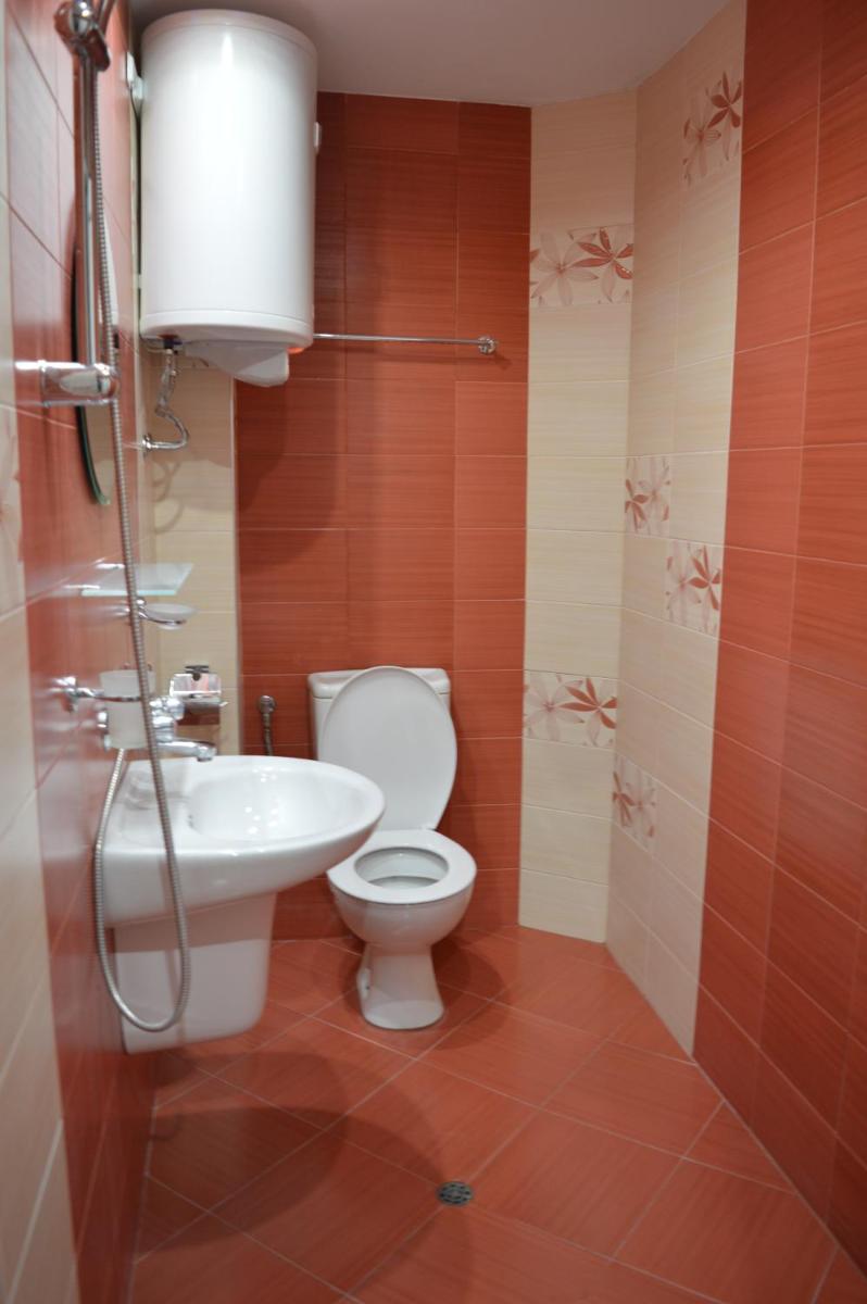 Double Room - Photo 9